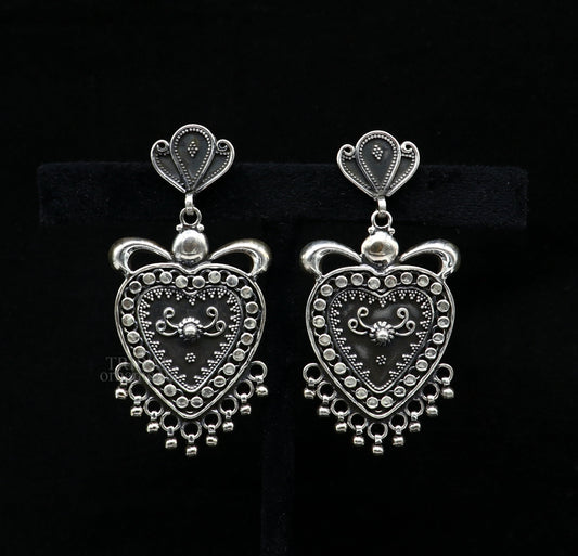 925 sterling silver heart shape style handmade Classical design fabulous Stud earrings exclusive jewelry from Rajasthan India  ear1080 - TRIBAL ORNAMENTS