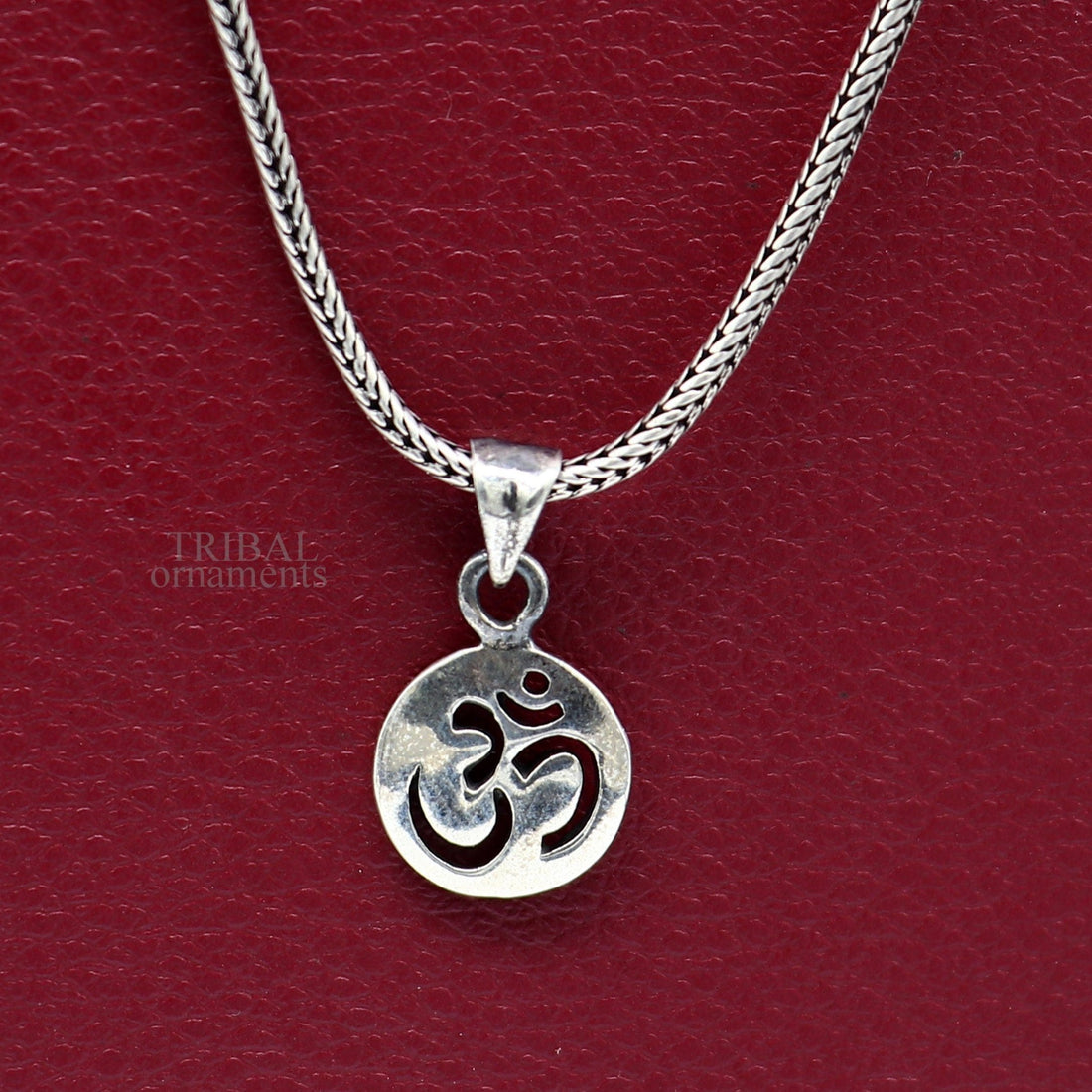 925 sterling silver handmade Hindu mantra 'Aum' OM pendant, amazing stylish unisex pendant personalized jewelry tribal jewelry ssp1655 - TRIBAL ORNAMENTS