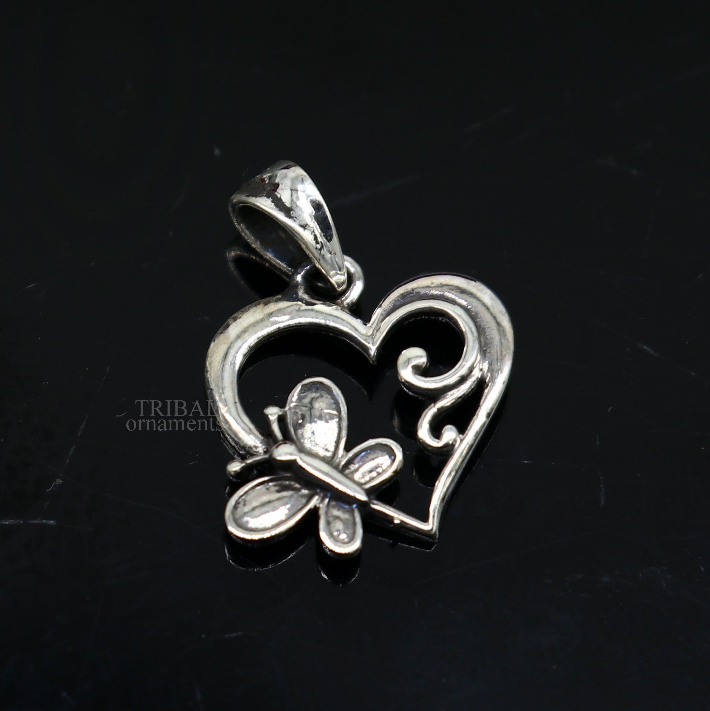 Heart on sale pendant designs