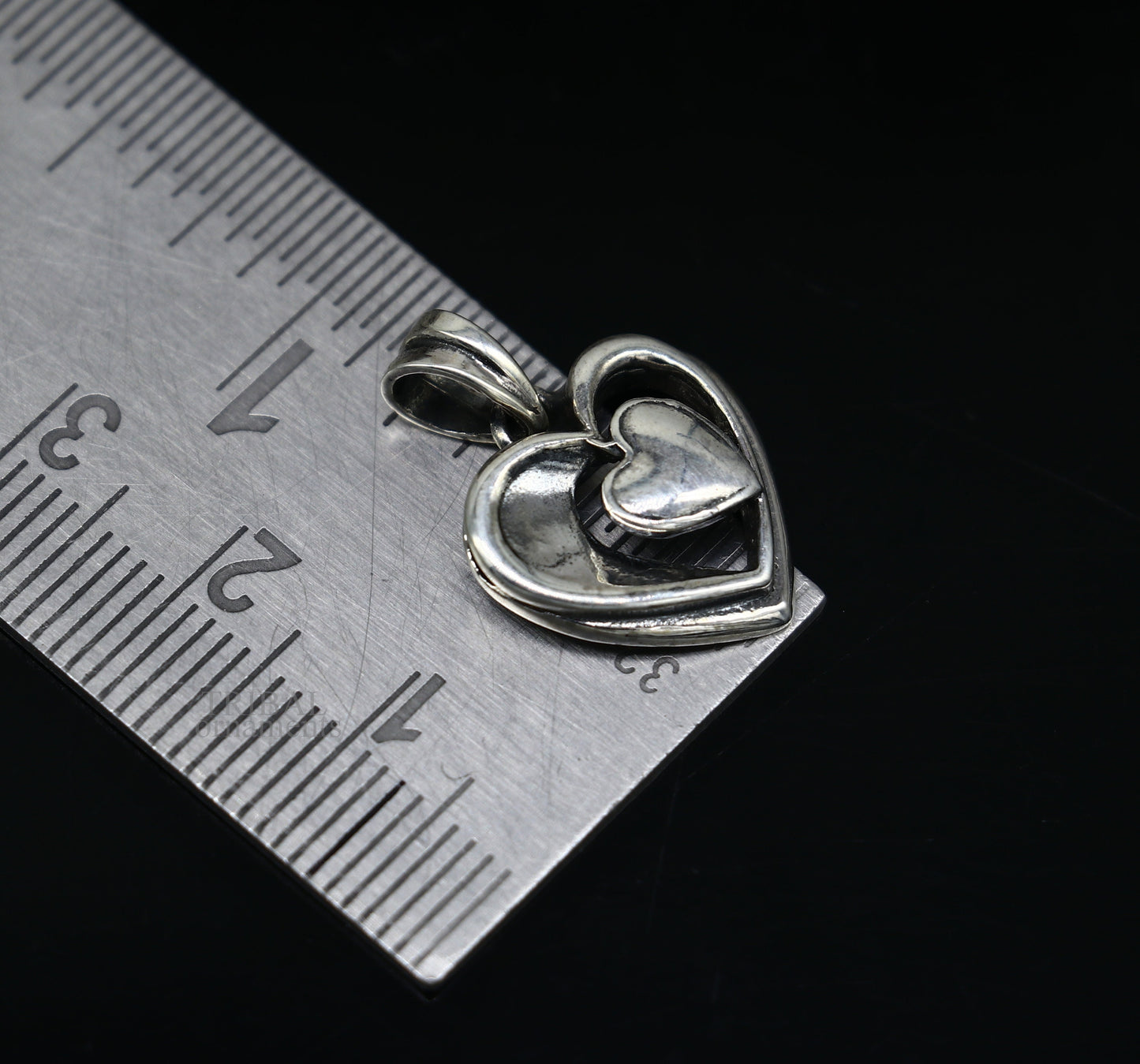 Exclusive design solid 925 sterling silver heart pendant, excellent unique design stylish unisex personalized gift pendant jewelry ssp1433 - TRIBAL ORNAMENTS