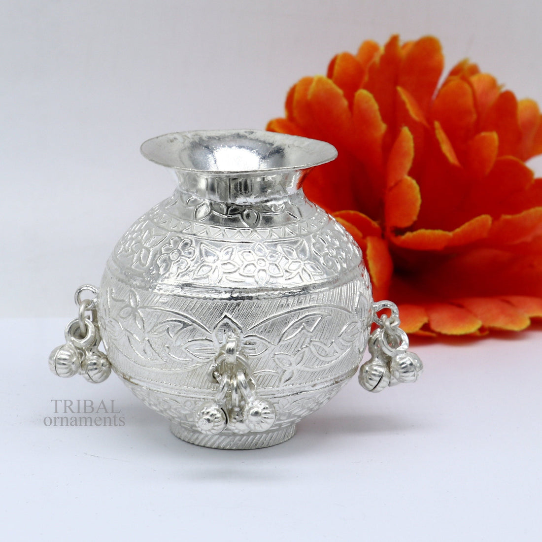 925 sterling silver handmade plain small Kalash or pot, unique special silver puja article, water or milk kalash pot india su703 - TRIBAL ORNAMENTS