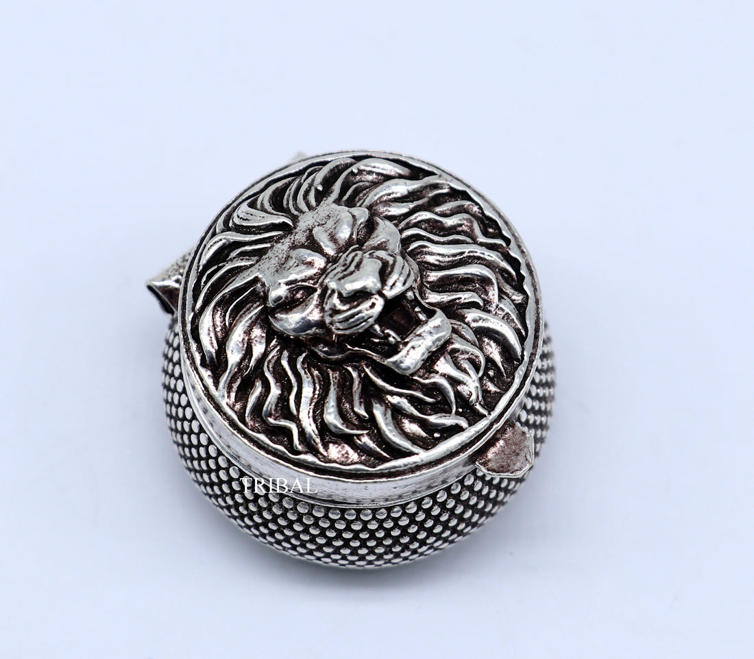 Vintage lion design Sterling silver handmade trinket box, eye kajal box, kumkum box, sindur box, best brides gift stb348 - TRIBAL ORNAMENTS