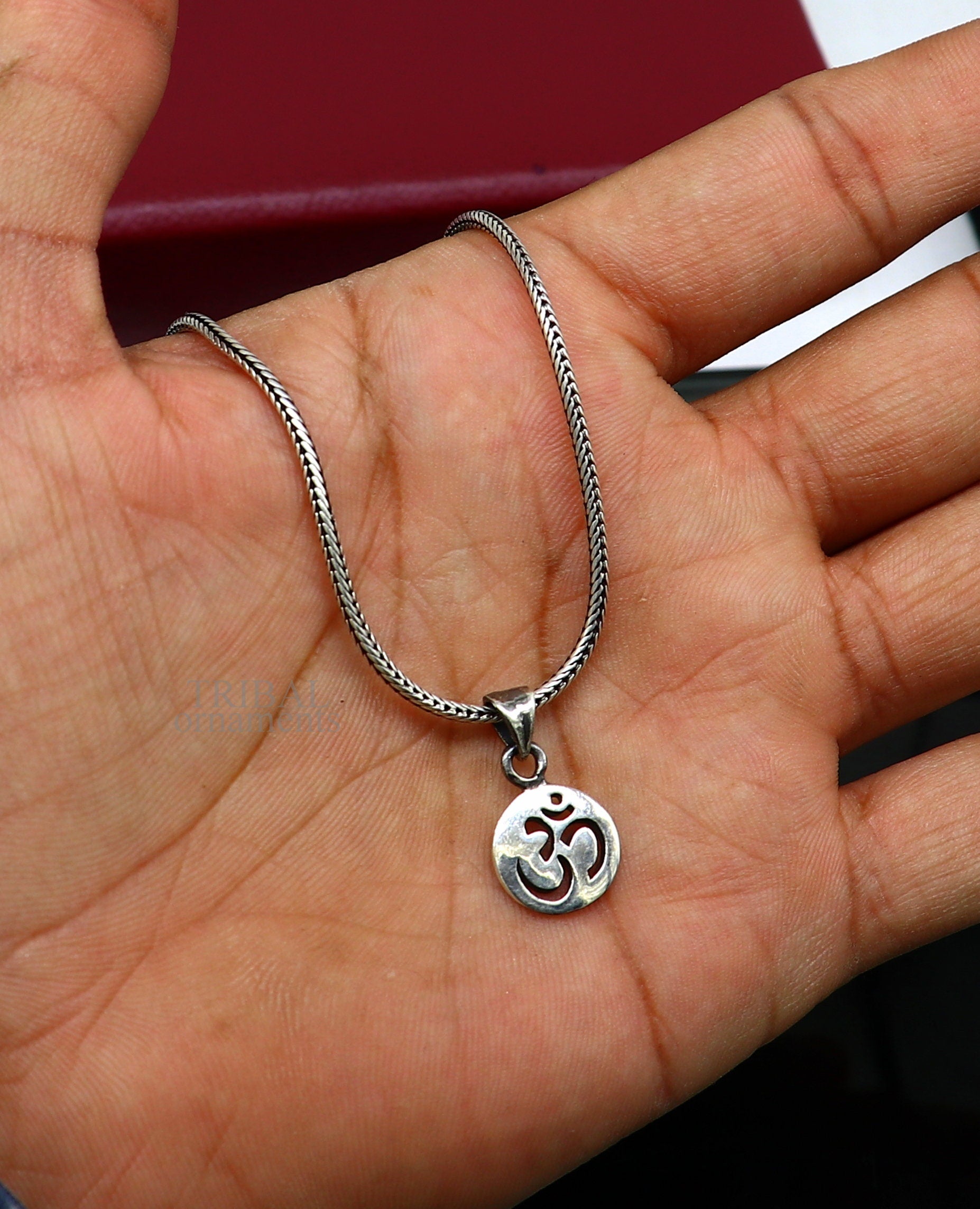 925 sterling silver handmade Hindu mantra 'Aum' OM pendant, amazing stylish unisex pendant personalized jewelry tribal jewelry ssp1655 - TRIBAL ORNAMENTS