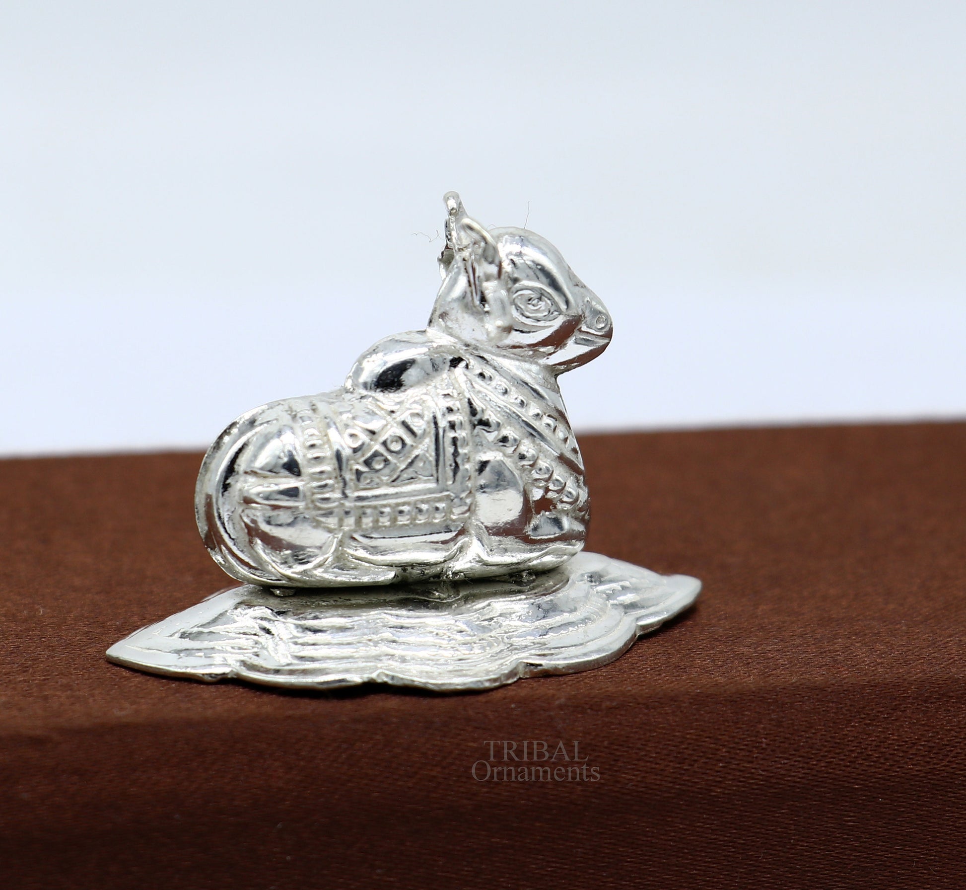 Divine Lord Shiva Vahan Nandi Maharaj sterling silver handmade small article for puja, best gift for lord Shiva, divine statue su714 - TRIBAL ORNAMENTS