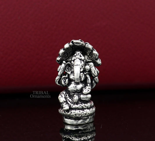 Divine stylish 925 Sterling silver solid small lord Ganesha statue art, best puja figurine for home temple for wealth and prosperity art517 - TRIBAL ORNAMENTS