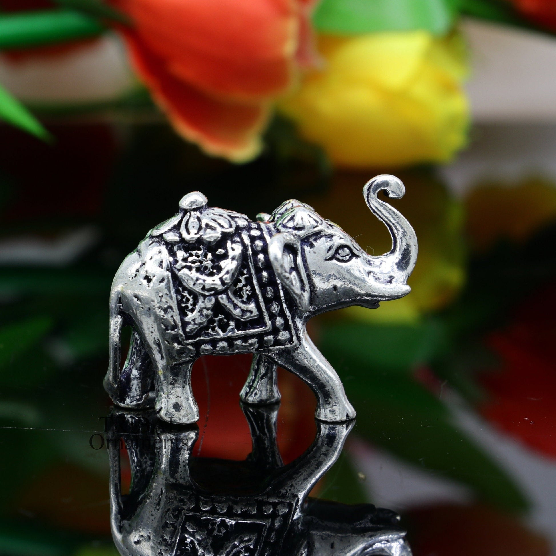 Solid 925 Sterling silver Kandrai work Nakshi design customized Elephant statue, puja article figurine, home décor Diwali puja gift art500 - TRIBAL ORNAMENTS