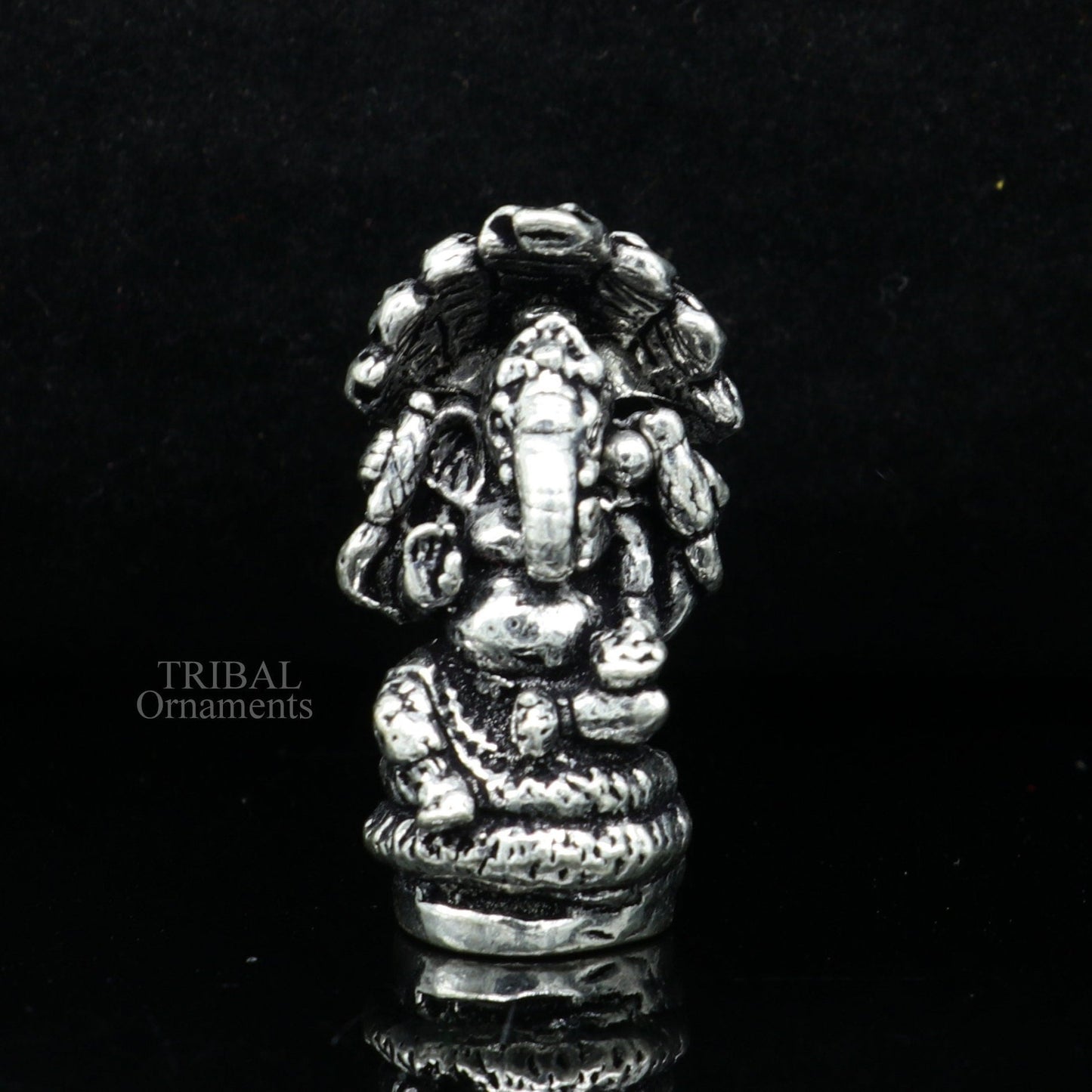 Divine stylish 925 Sterling silver solid small lord Ganesha statue art, best puja figurine for home temple for wealth and prosperity art517 - TRIBAL ORNAMENTS