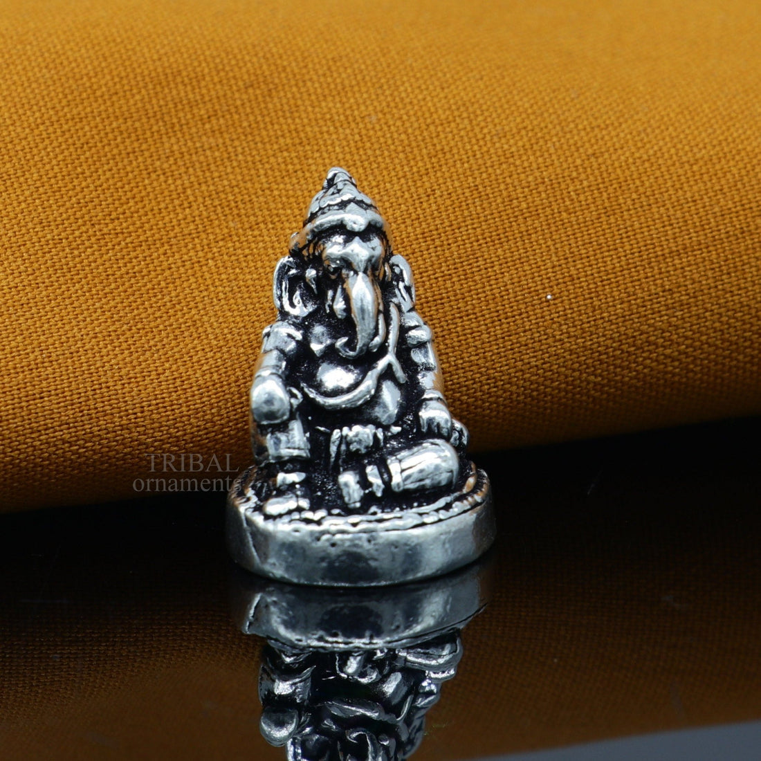 925 Sterling silver solid small Divine lord Ganesha statue art, best puja figurine for home temple for wealth and prosperity art518 - TRIBAL ORNAMENTS