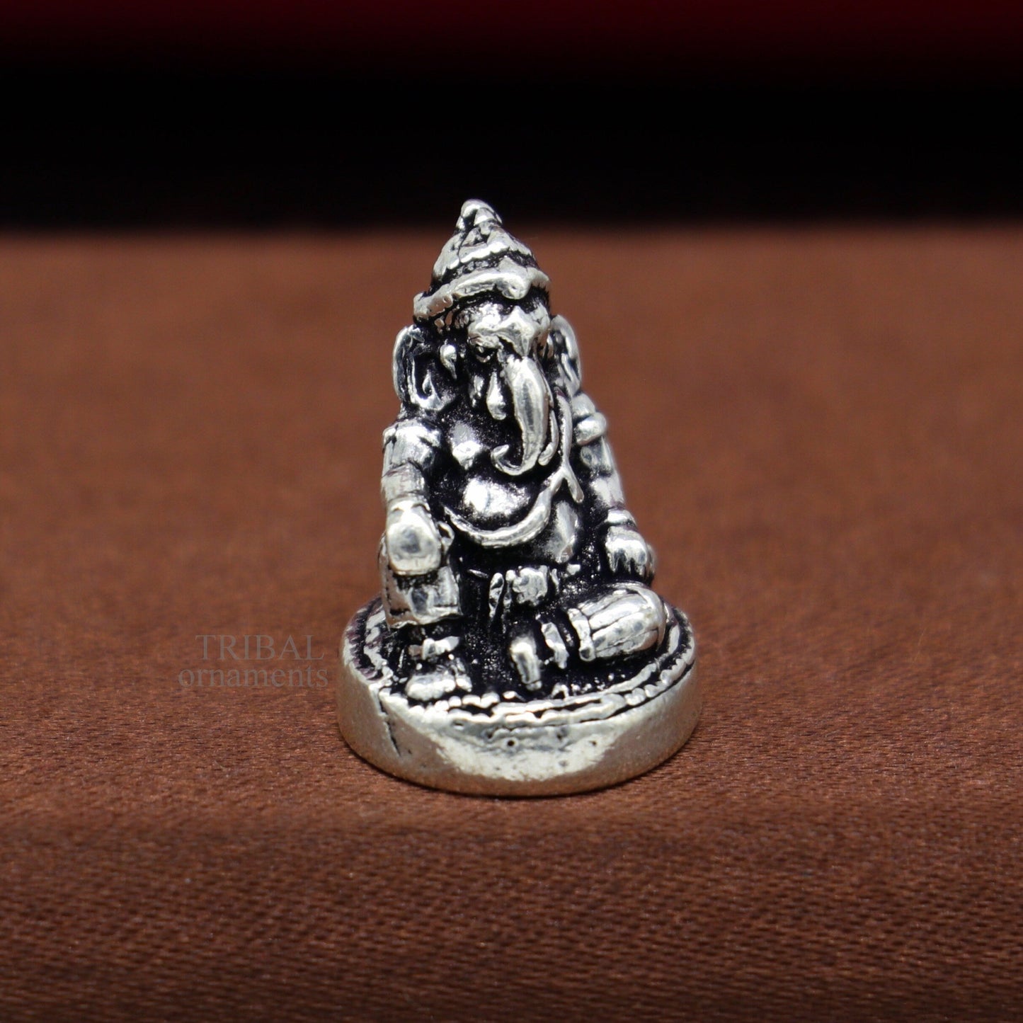 925 Sterling silver solid small Divine lord Ganesha statue art, best puja figurine for home temple for wealth and prosperity art518 - TRIBAL ORNAMENTS