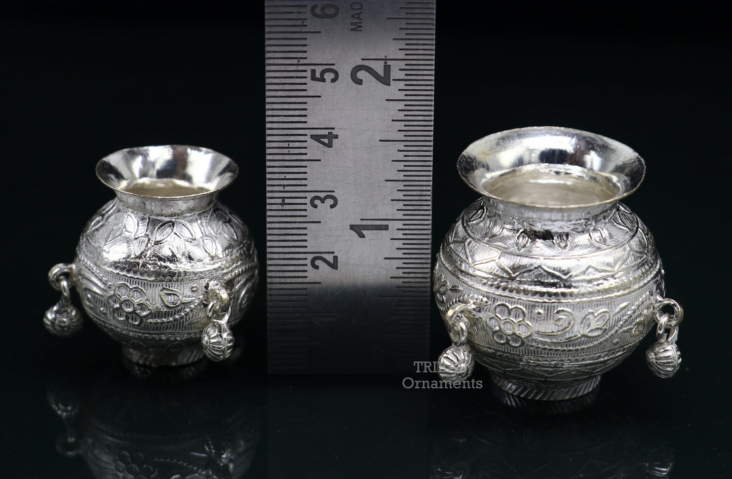 Pure 925 sterling silver handmade plain small Kalash or pot, unique special silver puja article, water or milk kalash pot india su760 - TRIBAL ORNAMENTS