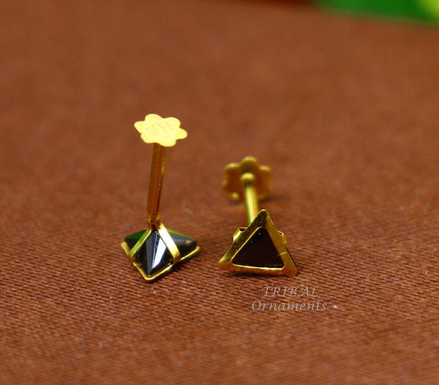 4mm 18kt yellow gold handmade single stone Triangle shape stud earring cartilage earring customized unisex screw back stud jewelry er150 - TRIBAL ORNAMENTS