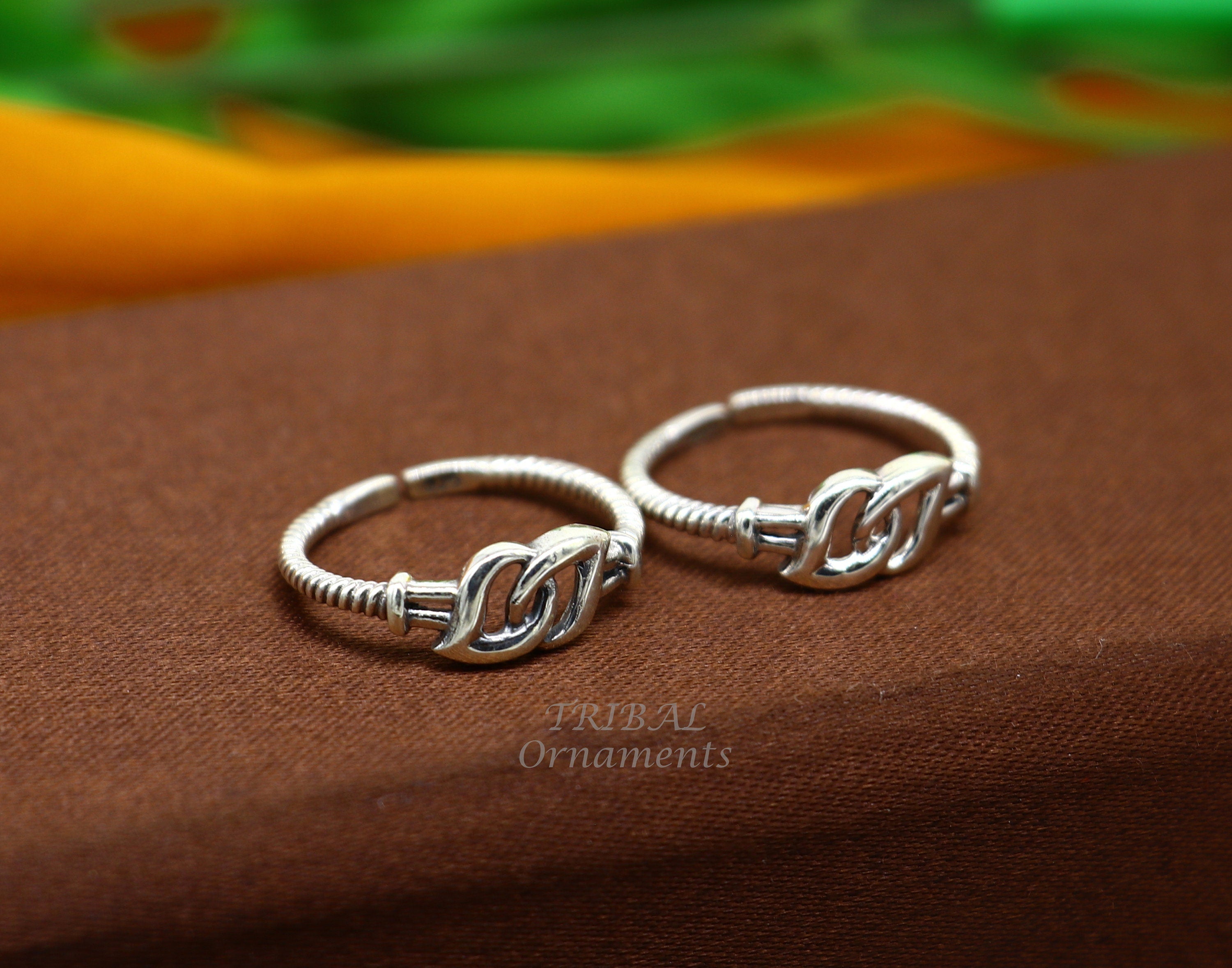 Celtic & Studded Shape Toe Ring
