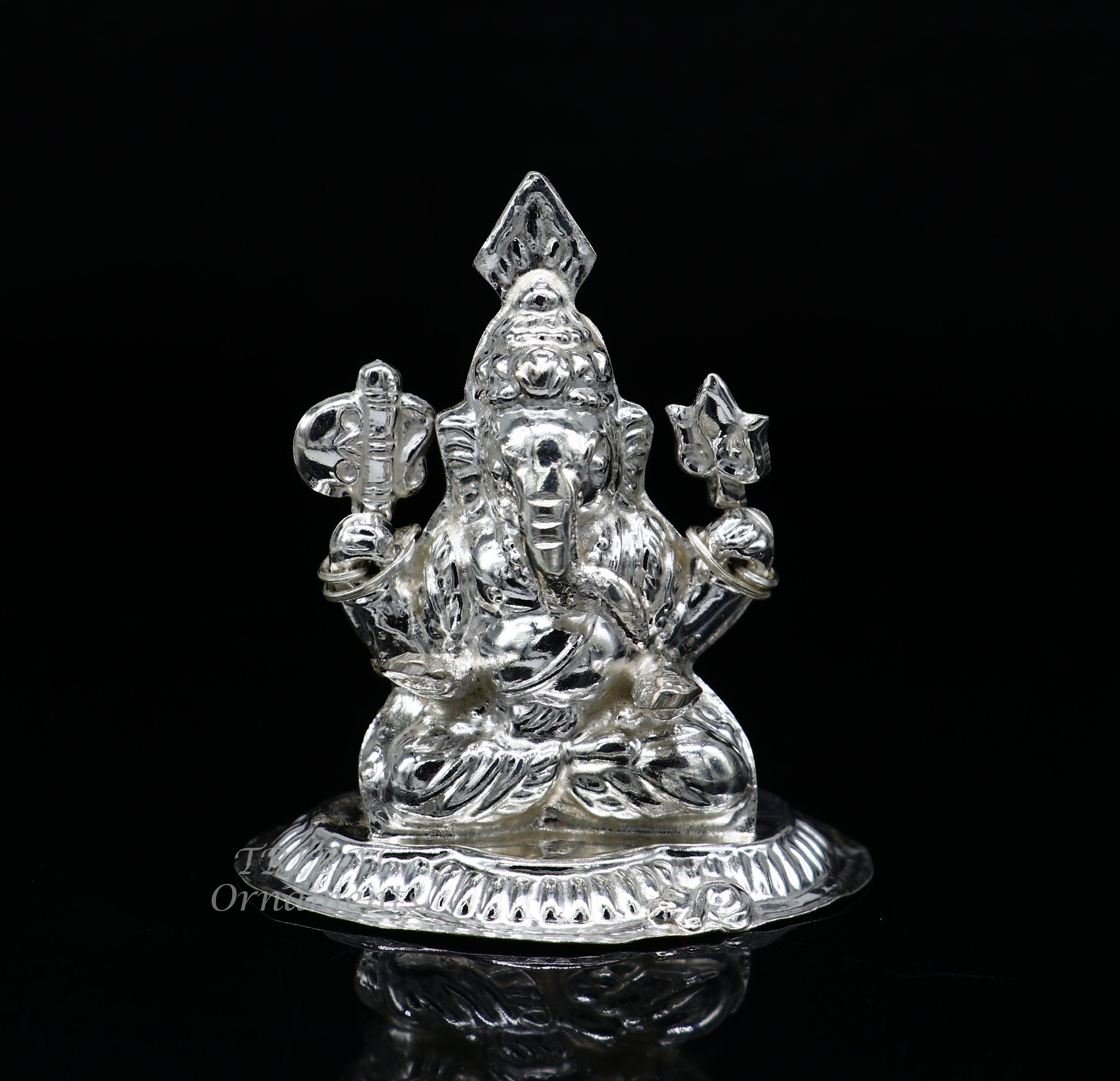 Silver vinayagar statue on sale grt