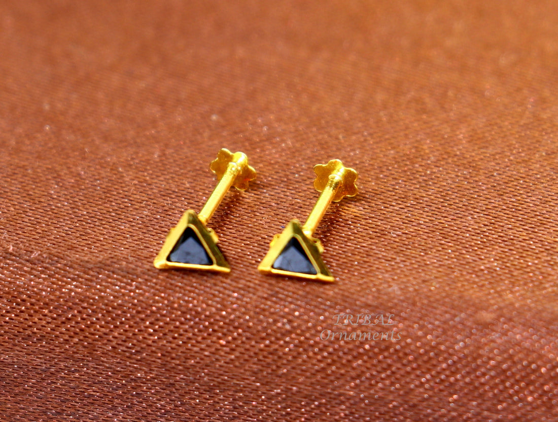 4mm 18kt yellow gold handmade single stone Triangle shape stud earring cartilage earring customized unisex screw back stud jewelry er150 - TRIBAL ORNAMENTS