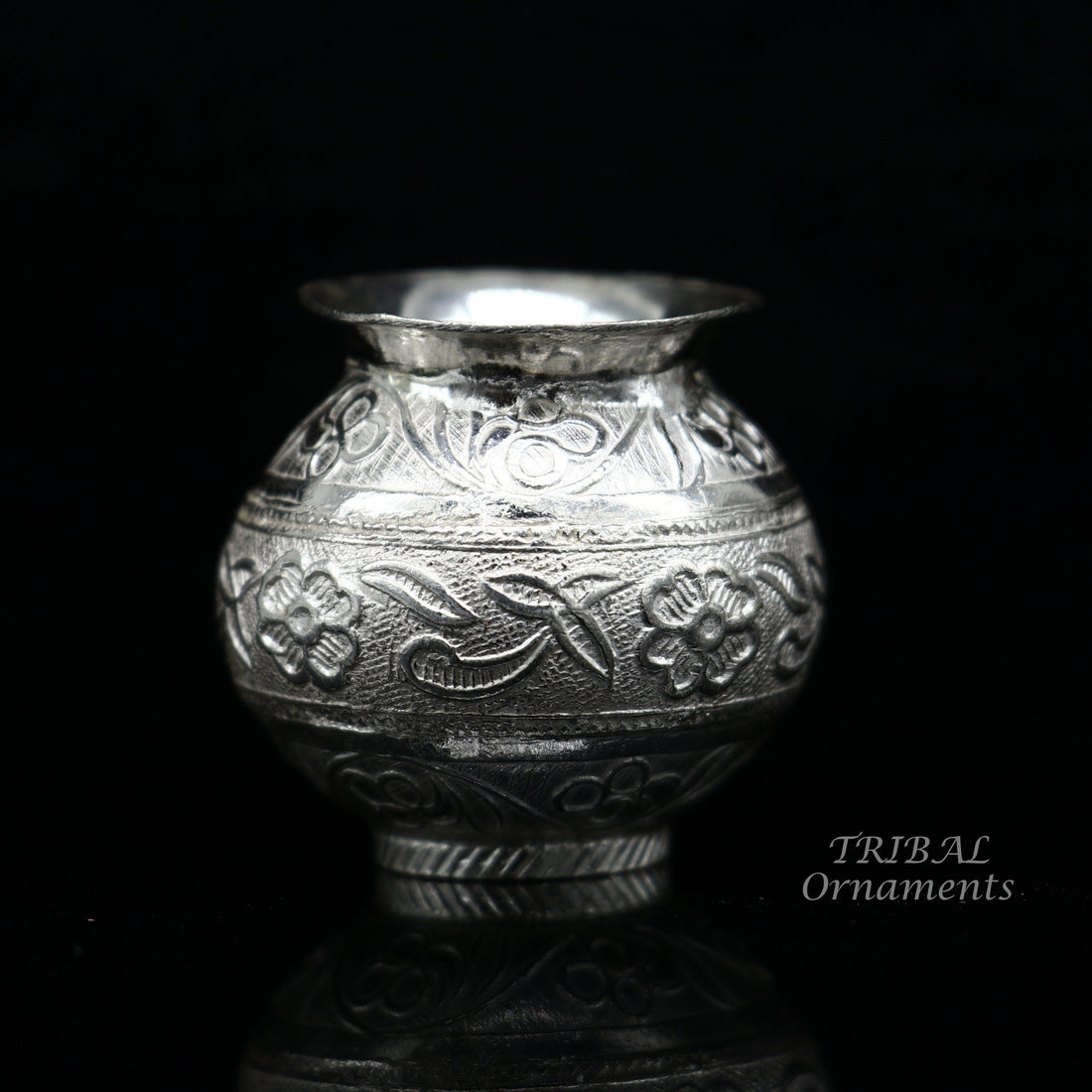 Pure 925 sterling silver handmade plain small Kalash or pot, unique special silver puja article, water or milk kalash pot india su825 - TRIBAL ORNAMENTS