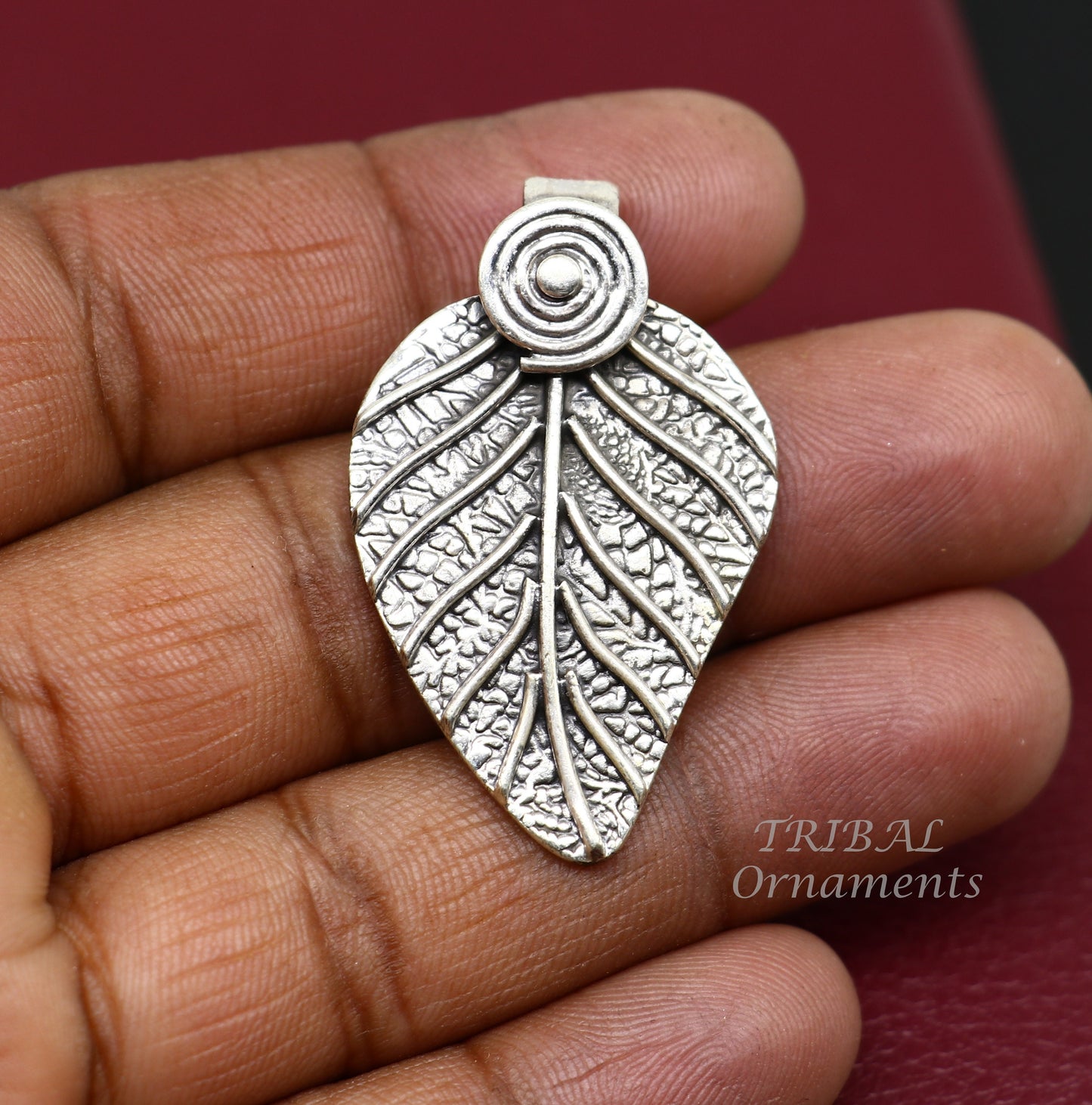 925 sterling silver tree leaf design pendant excellent Vintage chitai/nakshi work design handmade ethnic belly dance jewelry nsp480 - TRIBAL ORNAMENTS