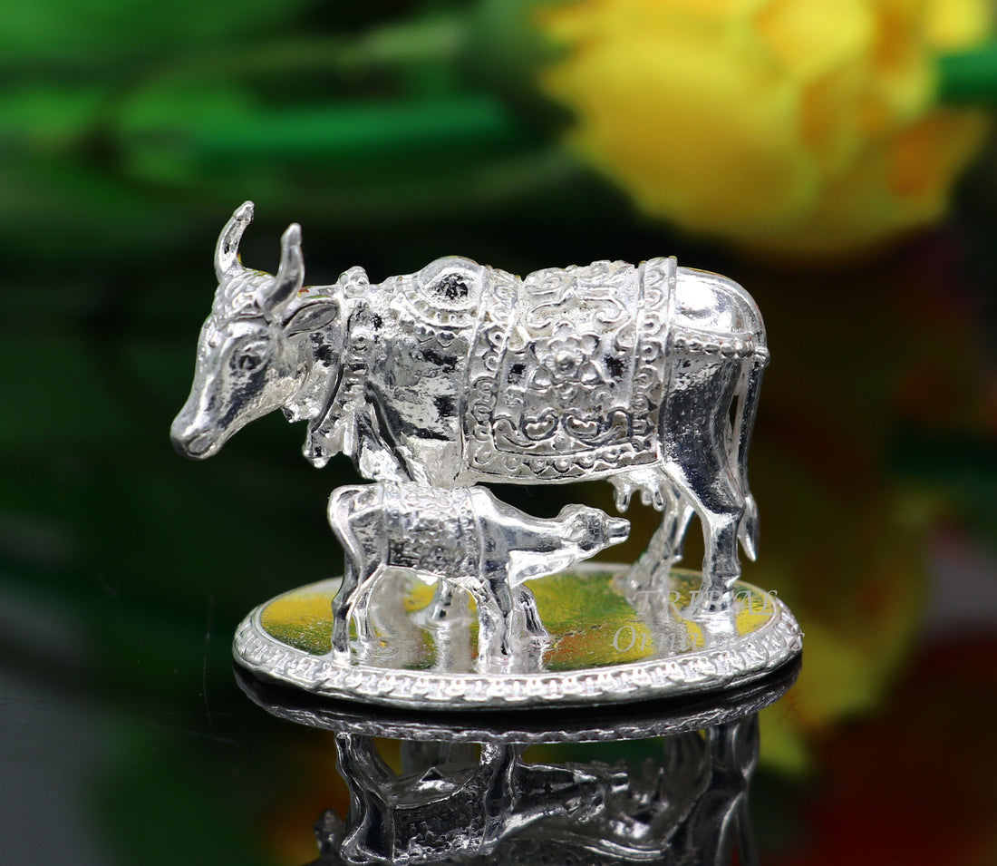 Divine cow with calf 925 sterling silver vintage Nakshi work design Kamdhenu cow, deity's cow, wishing cow, silver worshipping puja art558 - TRIBAL ORNAMENTS