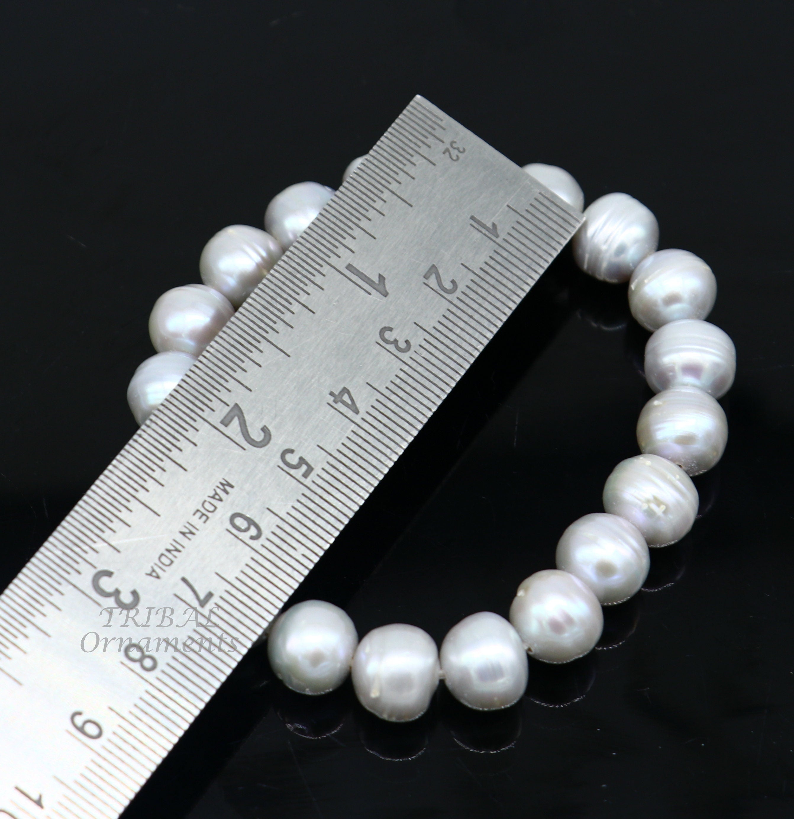 Pearls adjustable bracelet