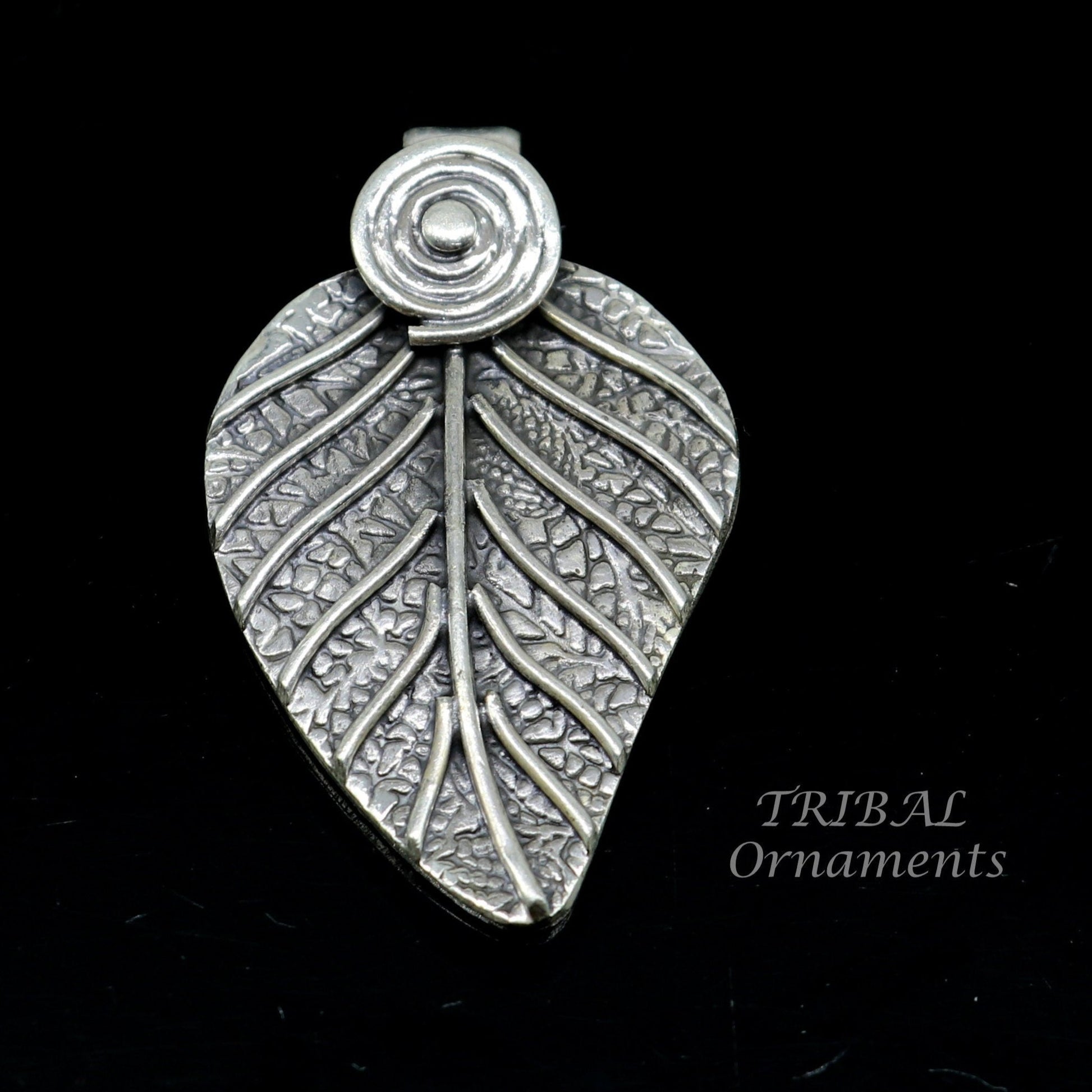 925 sterling silver tree leaf design pendant excellent Vintage chitai/nakshi work design handmade ethnic belly dance jewelry nsp480 - TRIBAL ORNAMENTS