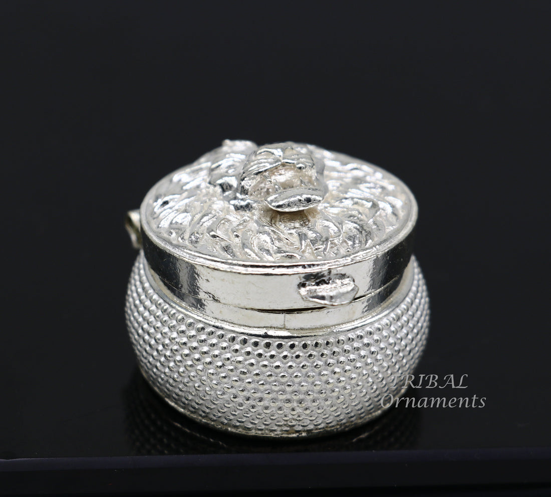 Vintage lion design Sterling silver handmade trinket box, eye kajal box, kumkum box, sindur box, best brides gift stb380 - TRIBAL ORNAMENTS