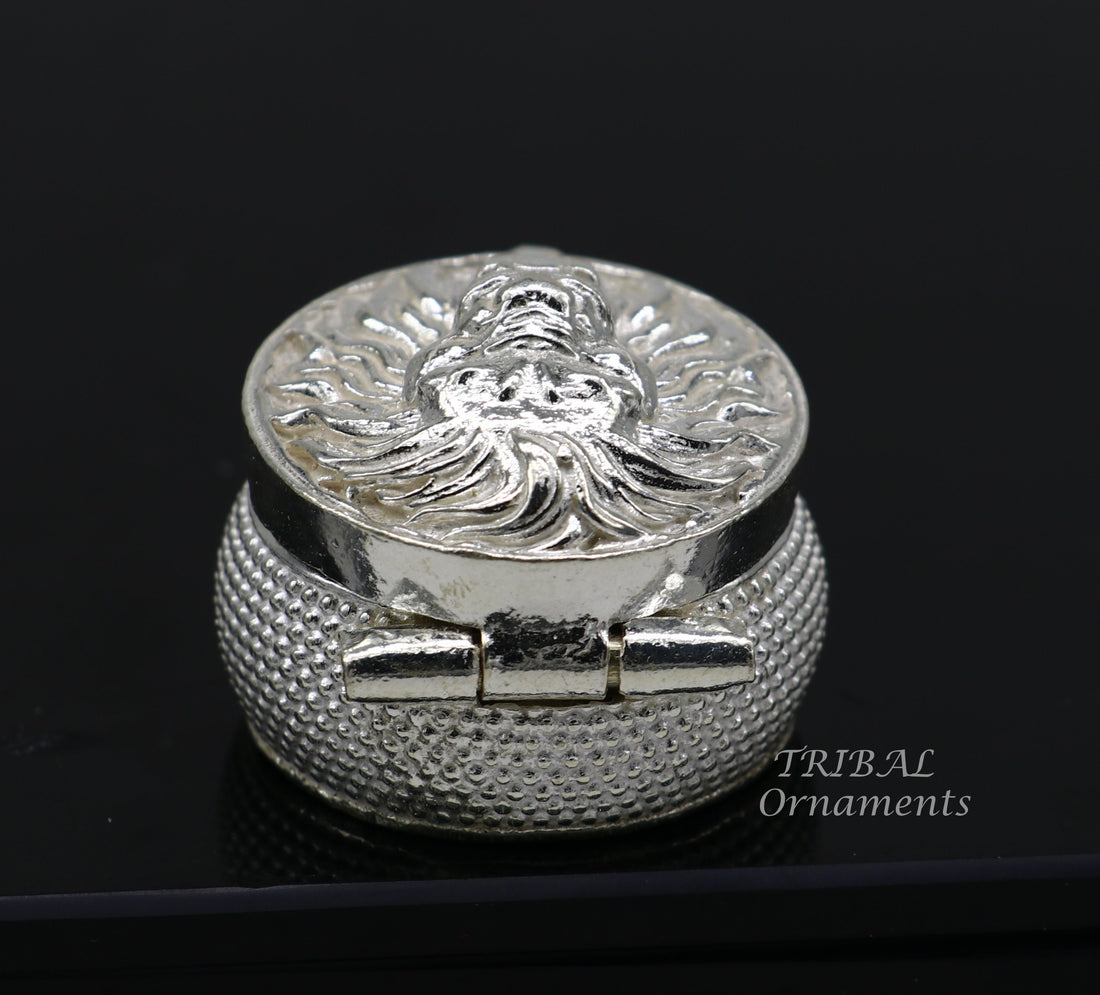 Vintage lion design Sterling silver handmade trinket box, eye kajal box, kumkum box, sindur box, best brides gift stb380 - TRIBAL ORNAMENTS