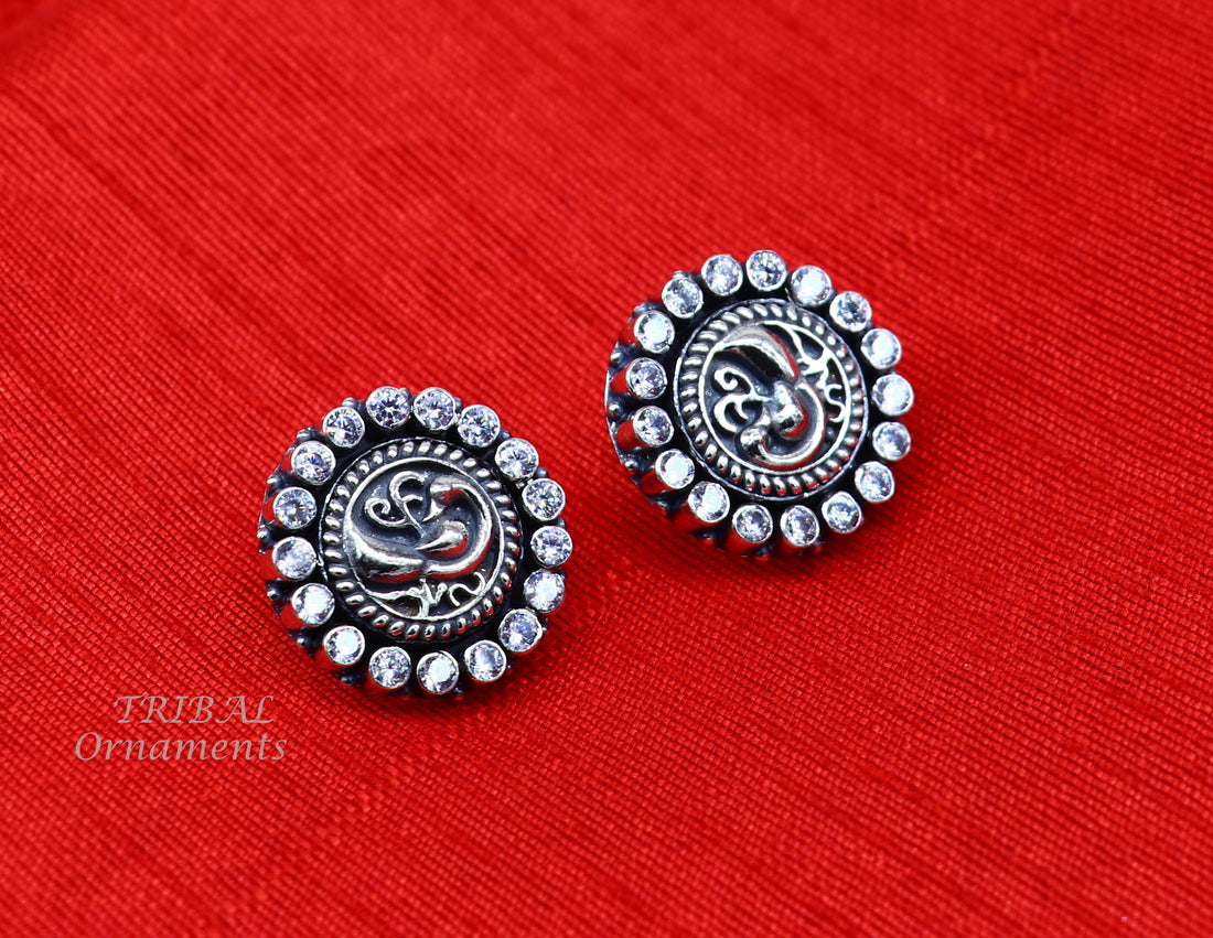 925 sterling handmade stylish vintage design single cz stone silver stud earring, best daily use vintage style jewelry from India s1072 - TRIBAL ORNAMENTS