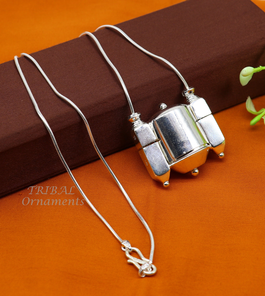 Amazing puja article sterling silver chain and Shiva lingam box, box pendant necklace set, container pendant tribal jewelry India set492 - TRIBAL ORNAMENTS