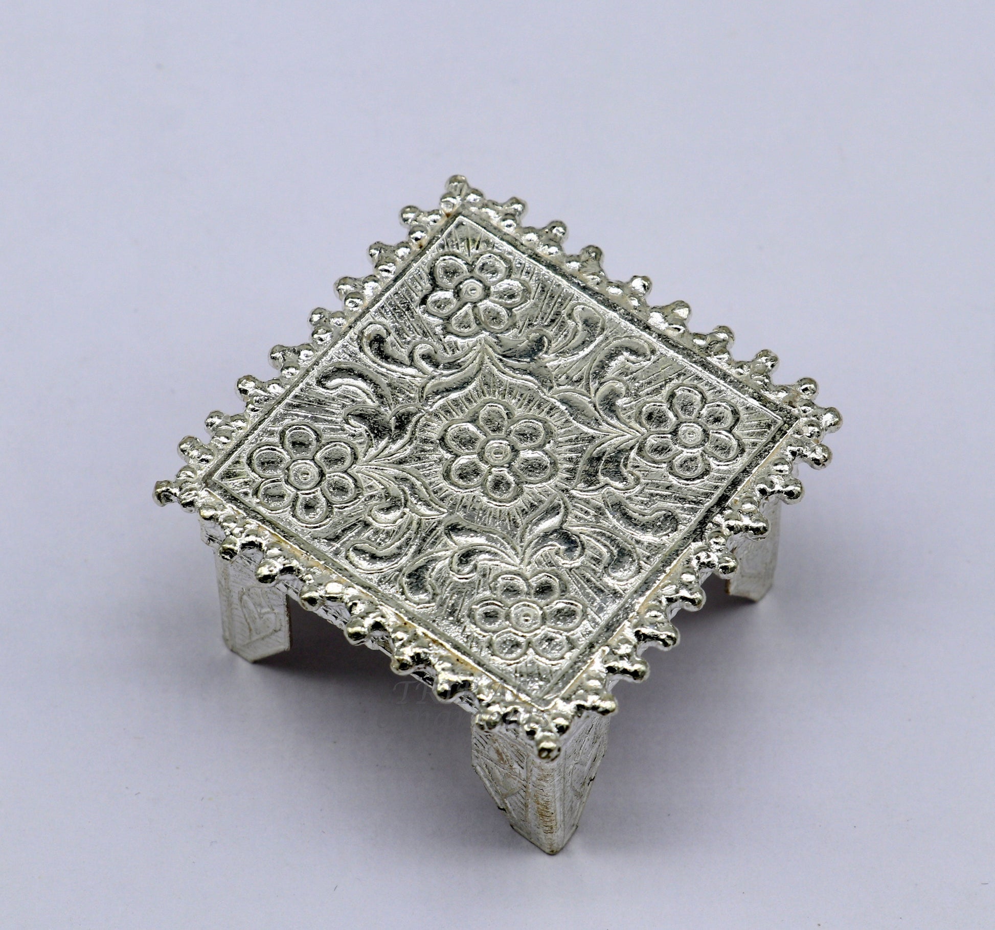 1.6" Vintage design Sterling silver handmade customize small square shape table/bazot/chouki, excellent home puja utensils temple art su952 - TRIBAL ORNAMENTS