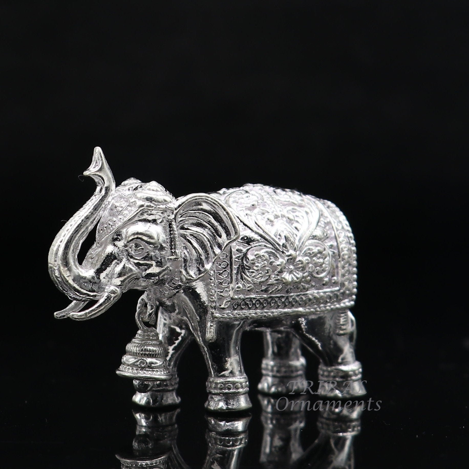 Pure 925 Sterling silver Kandrai work Nakshi design customized Elephant statue, puja article figurine, home décorDiwali puja gift art568 - TRIBAL ORNAMENTS