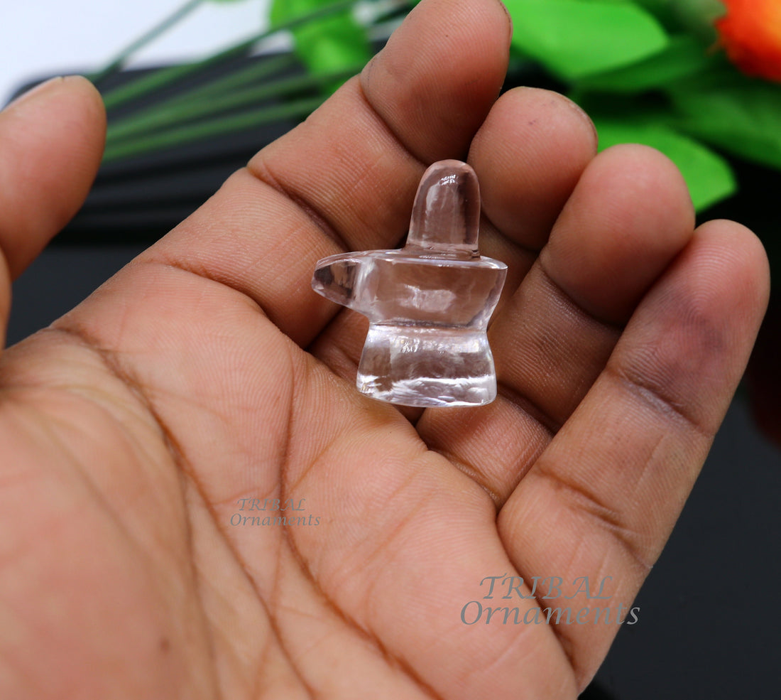 Natural sphatik crystal stone divine lor shiva lingam statue, amazing sphatik lingam puja article for wealth and prosperity stna17 - TRIBAL ORNAMENTS