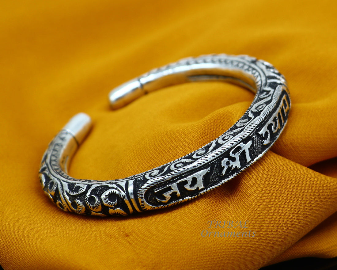 925 Sterling silver handmade chitai work "jai shree shyam" lord krishna mantra bracelet kada best divine unisex tribal ethnic jewelry nsk585 - TRIBAL ORNAMENTS