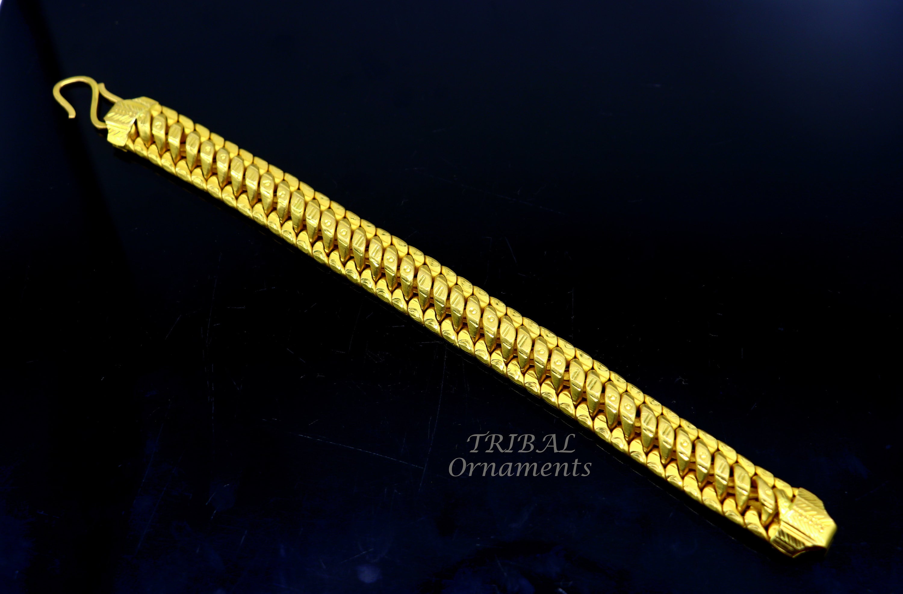 Golden Chain Bracelet Men Gold Bracelets at Rs 149 in Jaipur | ID:  2851839715497