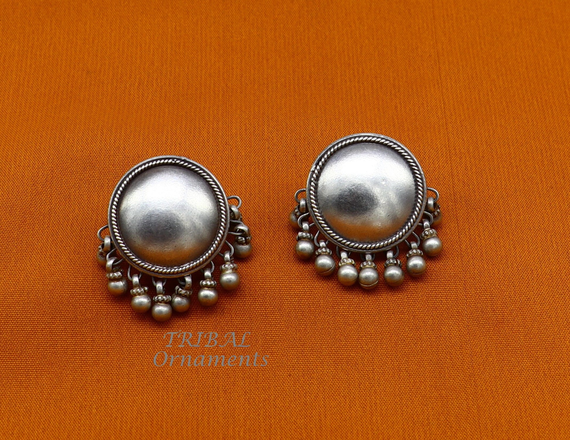 Vintage design 925 sterling silver plain style handmade round design fabulous Stud earrings tribal jewelry from Rajasthan india  s1103 - TRIBAL ORNAMENTS