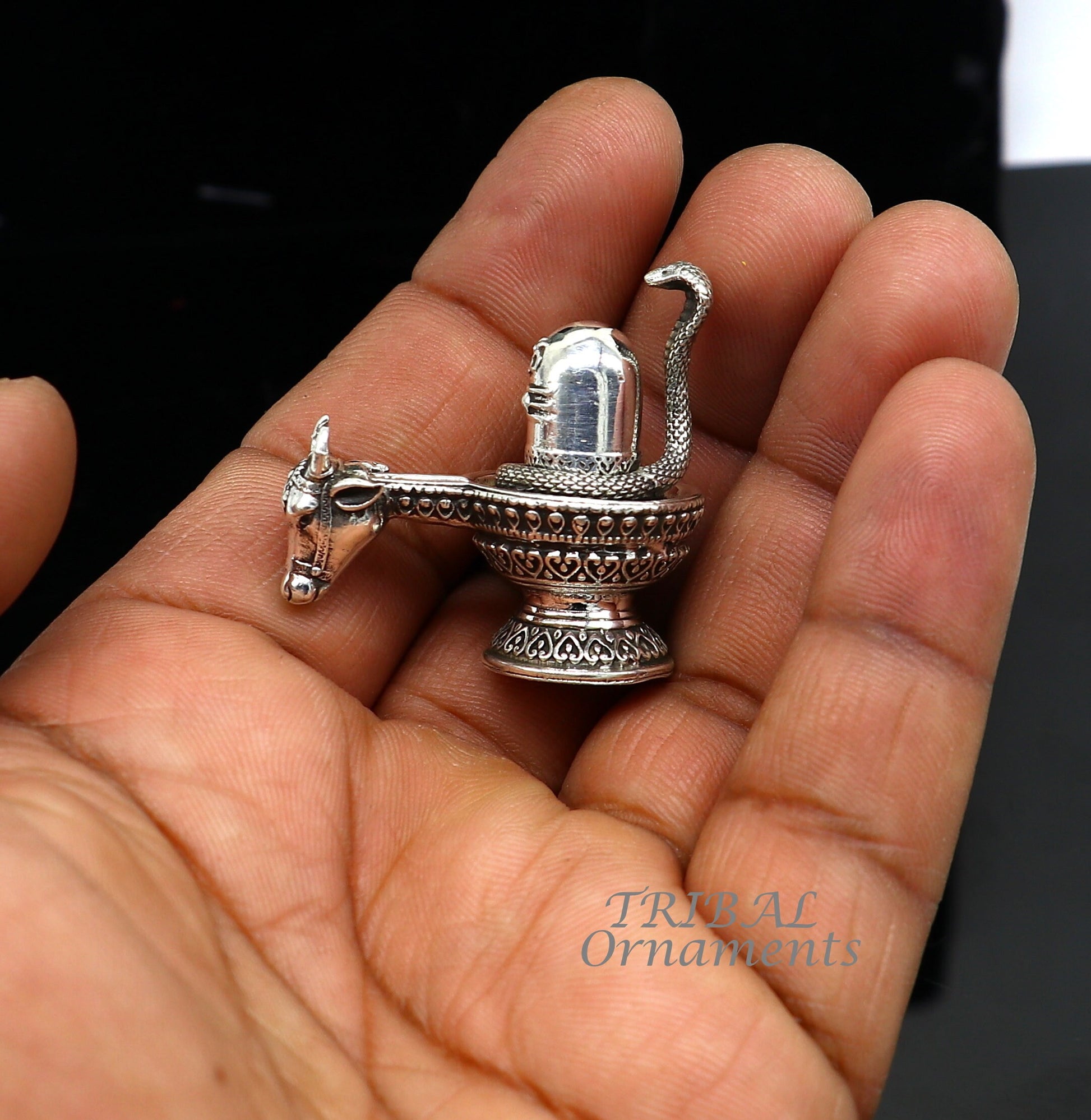 925 sterling silver lord Shiva lingam Jalheri, Divine Shiva lingam at home temple puja worshipping article from India su994 - TRIBAL ORNAMENTS