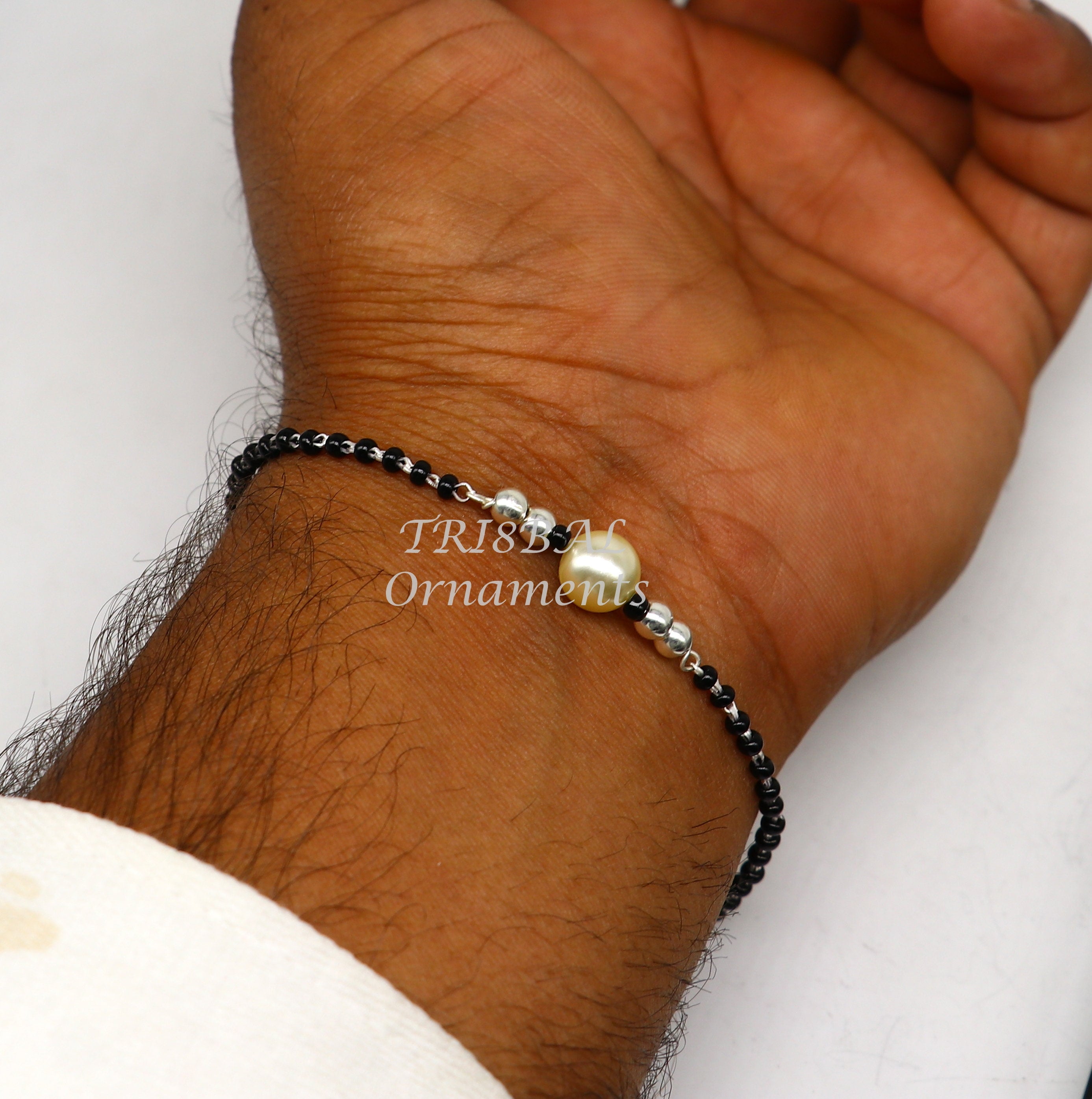 Trésors de St Barth - Tahitian pearl leather bracelet from Saint Barthelemy