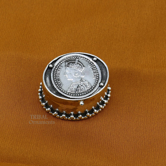 925 sterling silver Stunning Victoria queen coin design trinket box, kajal eyeliner box, Sindur box brides gift silver box stb748 - TRIBAL ORNAMENTS