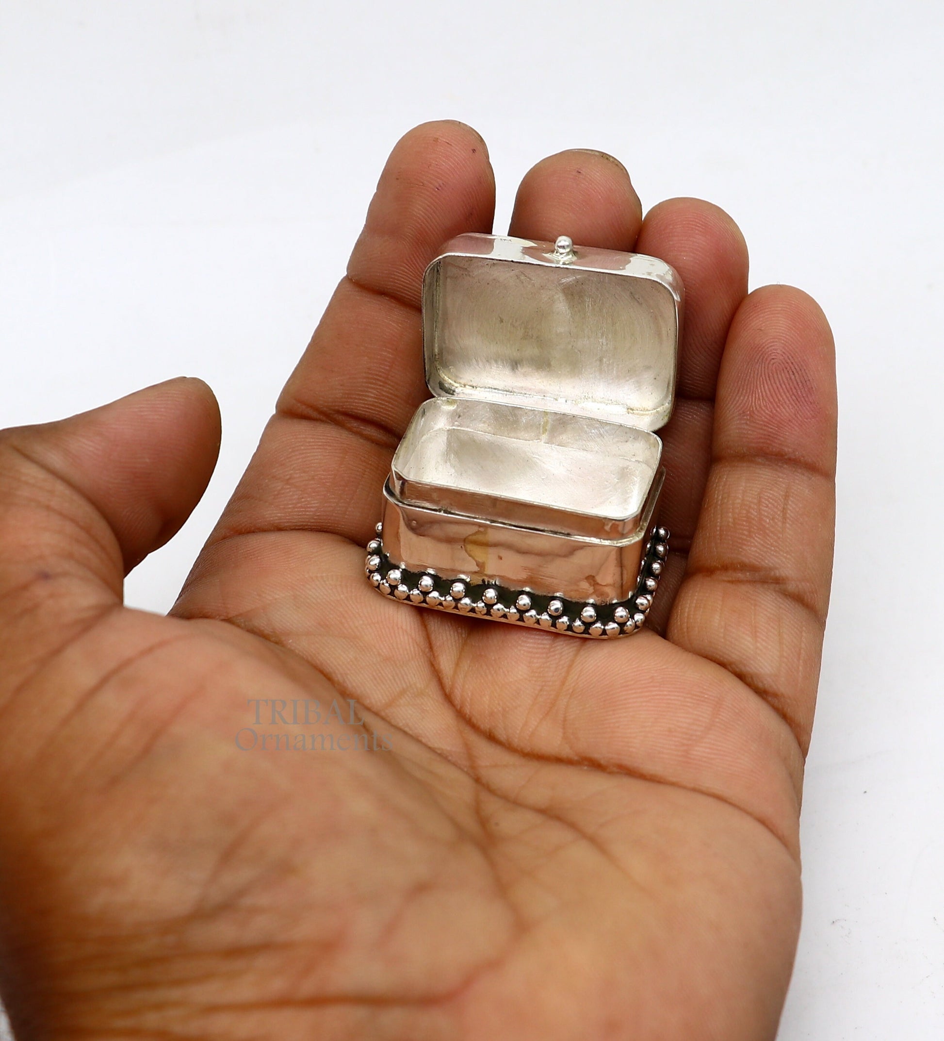 925 sterling silver handcrafted rectangle shape design stone work trinket box, kajal eyeliner box, Sindur box brides gift silver box stb757 - TRIBAL ORNAMENTS