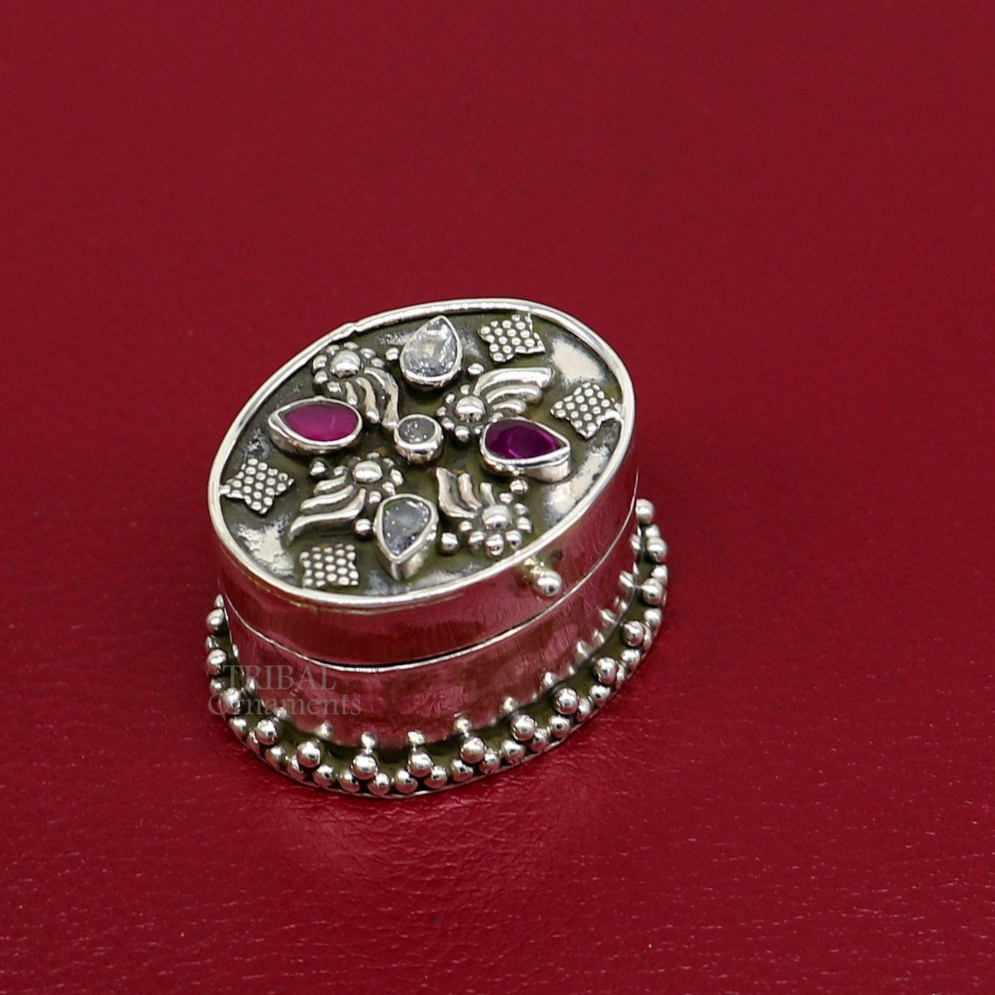 925 sterling silver handcrafted oval shape design red stone work trinket box, kajal eyeliner box, Sindur box brides gift silver box stb760 - TRIBAL ORNAMENTS