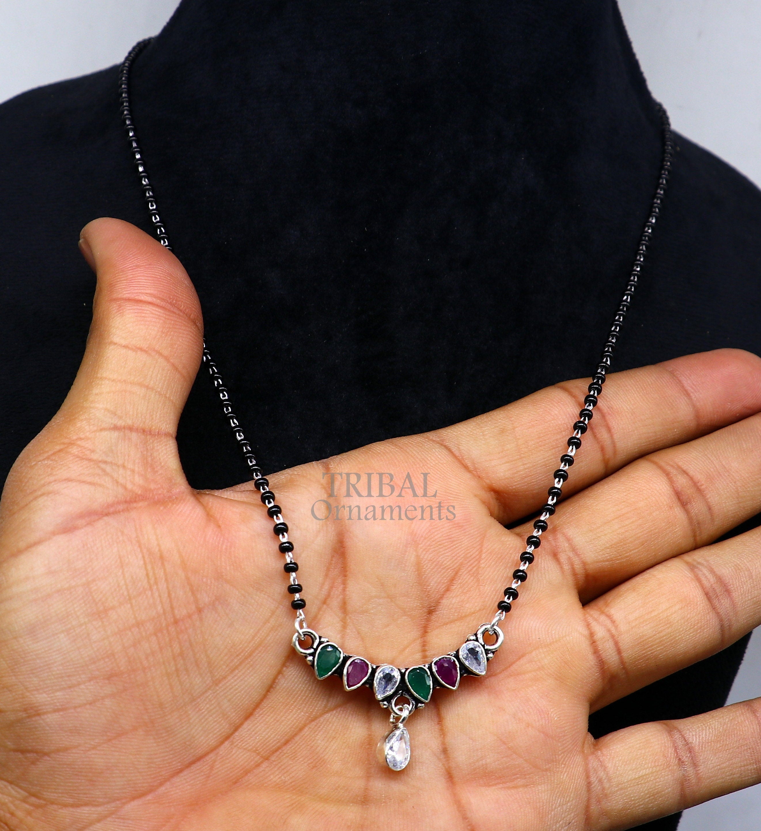 Traditional black sale beads chain