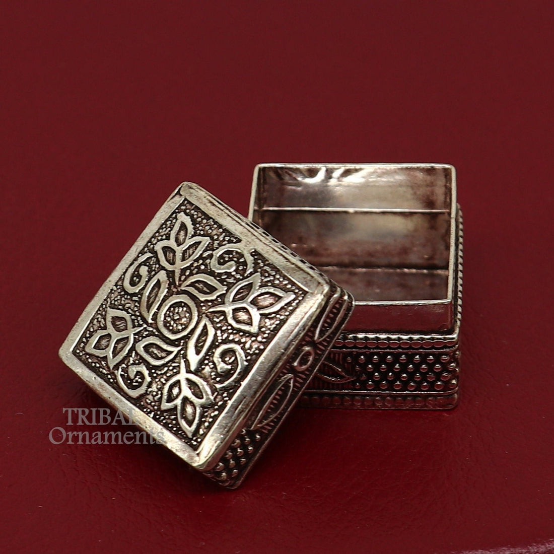 Vintage design 925 sterling  silver handmade trinket box, eye kajal box, container box, kumkum box, sindur box, best brides gift stb739 - TRIBAL ORNAMENTS