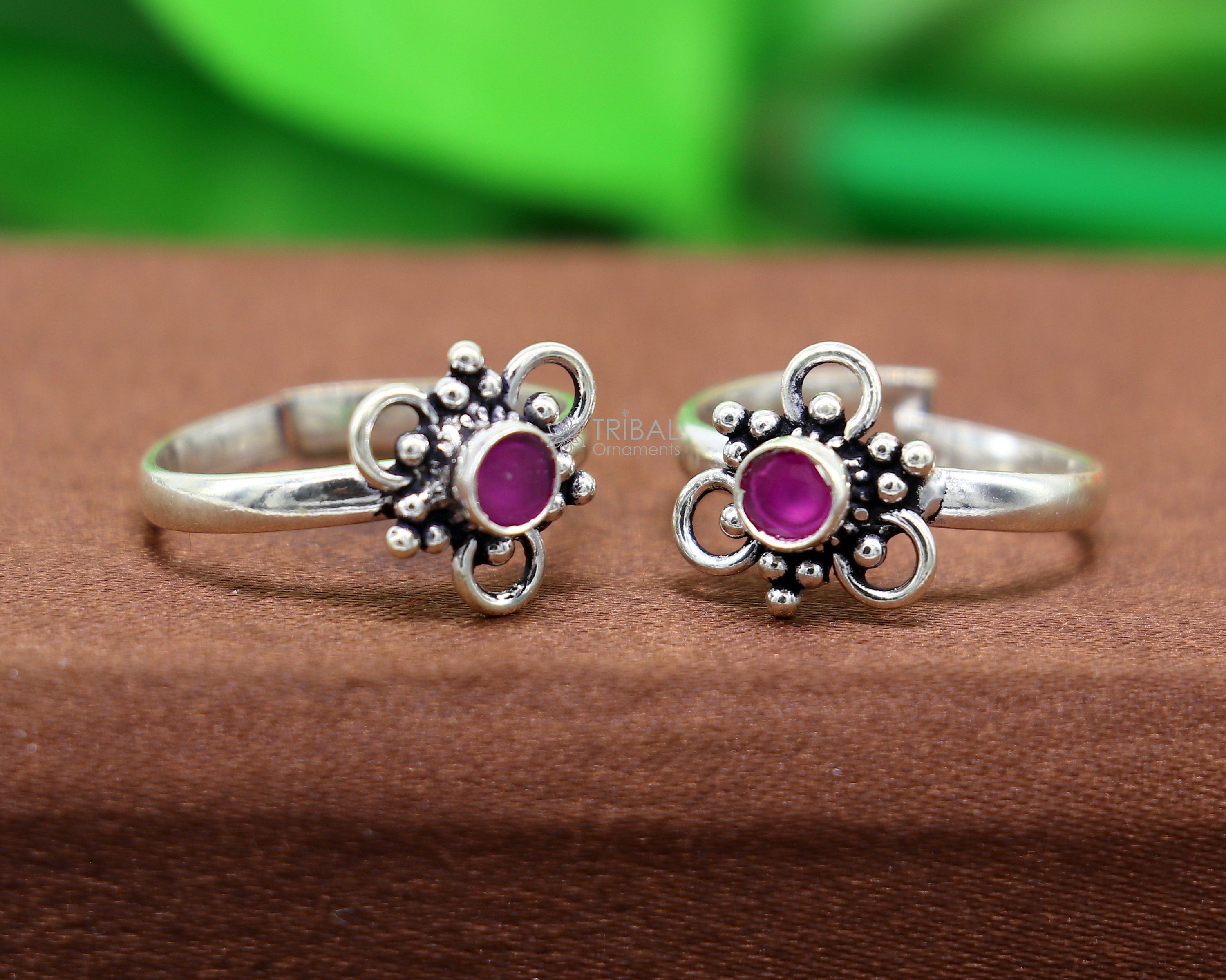 Buy Modish Triple Stone Silver Toe Rings |GRT Jewellers