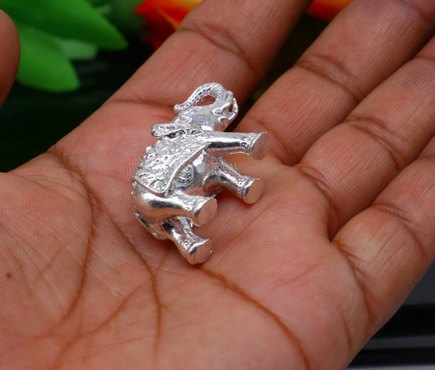 Fully solid 925 Sterling silver Elephant statue/ figurine sculpture, best gifting or puja article figurine for wealth and prosperity art608 - TRIBAL ORNAMENTS