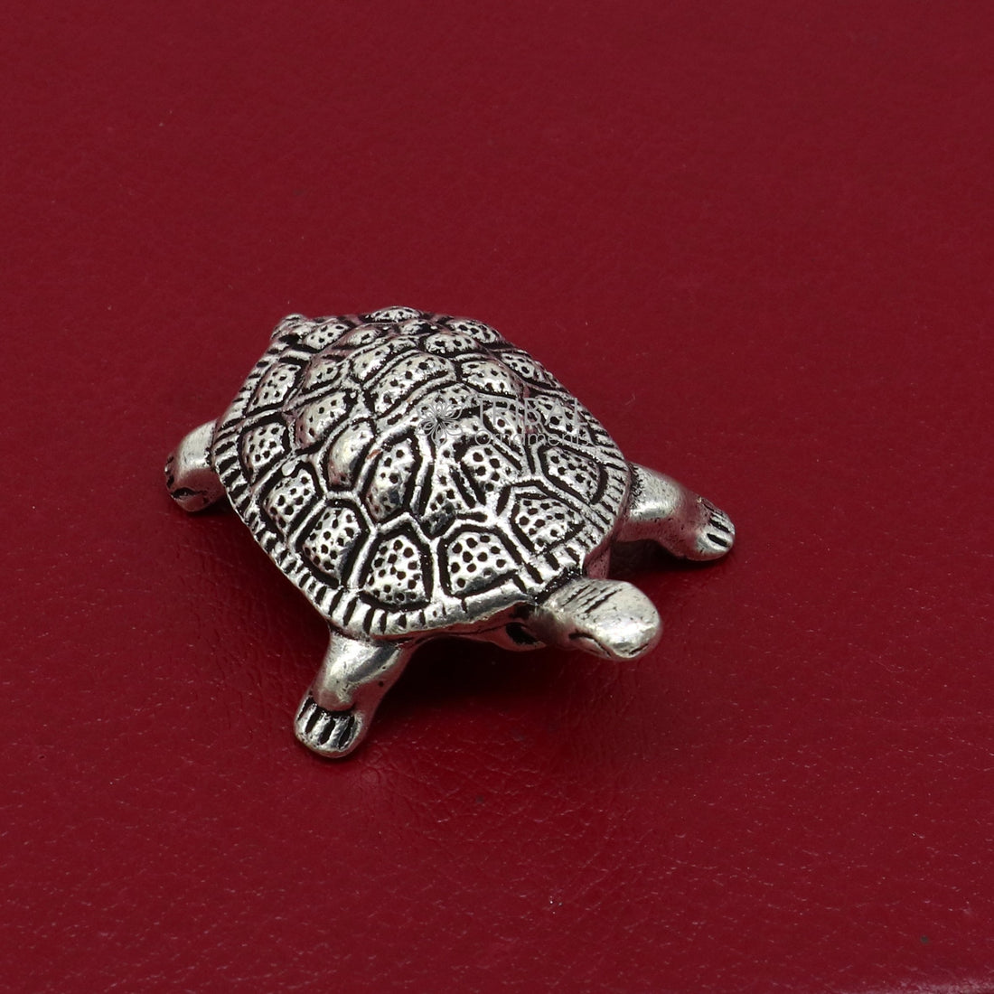 925 sterling silver Solid design small tortoise statue sculpture puja article collection silver figurine for wealth and prosperity art613 - TRIBAL ORNAMENTS