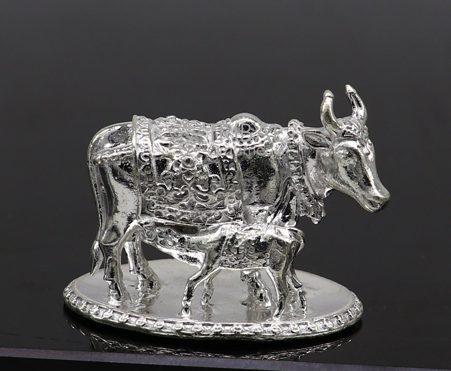Divine cow with calf 925 sterling silver vintage design Kamdhenu cow, deity's cow, wishing cow, silver worshipping puja art653 - TRIBAL ORNAMENTS