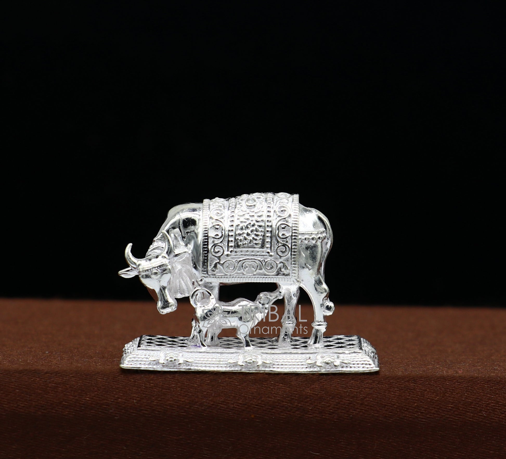 Divine cow with calf 925 sterling silver Kamdhenu cow, deity's cow, wishing cow, silver worshipping article for wealth and prosperity art639 - TRIBAL ORNAMENTS