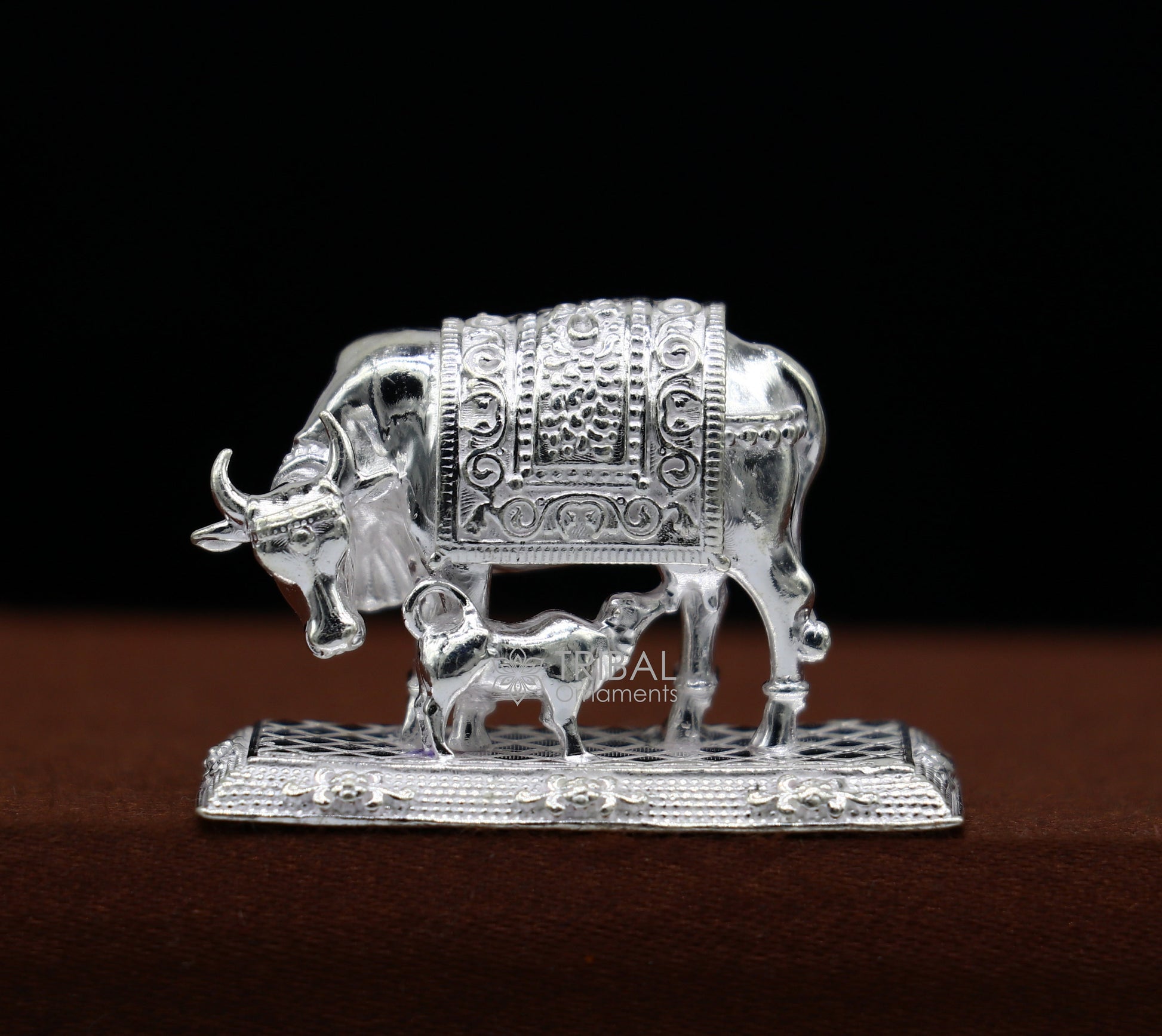 Divine cow with calf 925 sterling silver Kamdhenu cow, deity's cow, wishing cow, silver worshipping article for wealth and prosperity art639 - TRIBAL ORNAMENTS