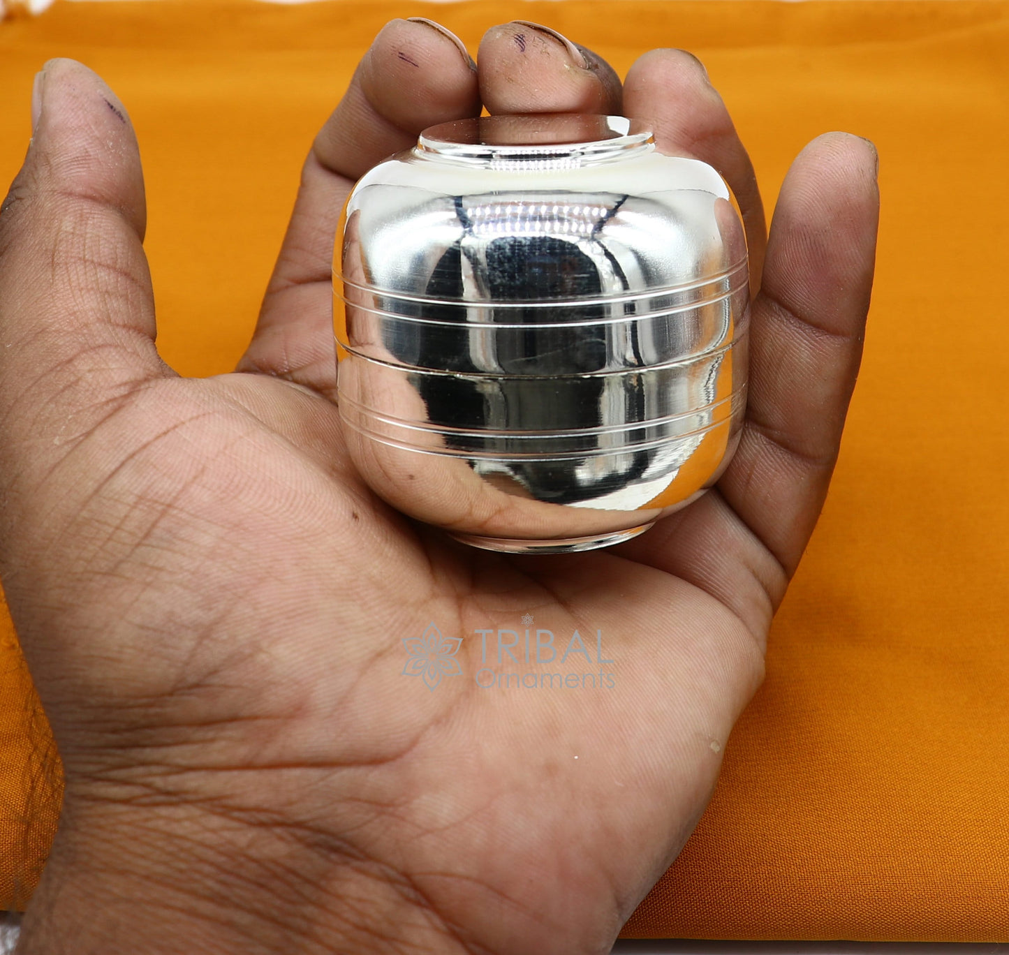 999 fine silver handmade gorgeous small idol's Prasadam box, trinket box, container box, solid silver puja article utensils su1107 - TRIBAL ORNAMENTS