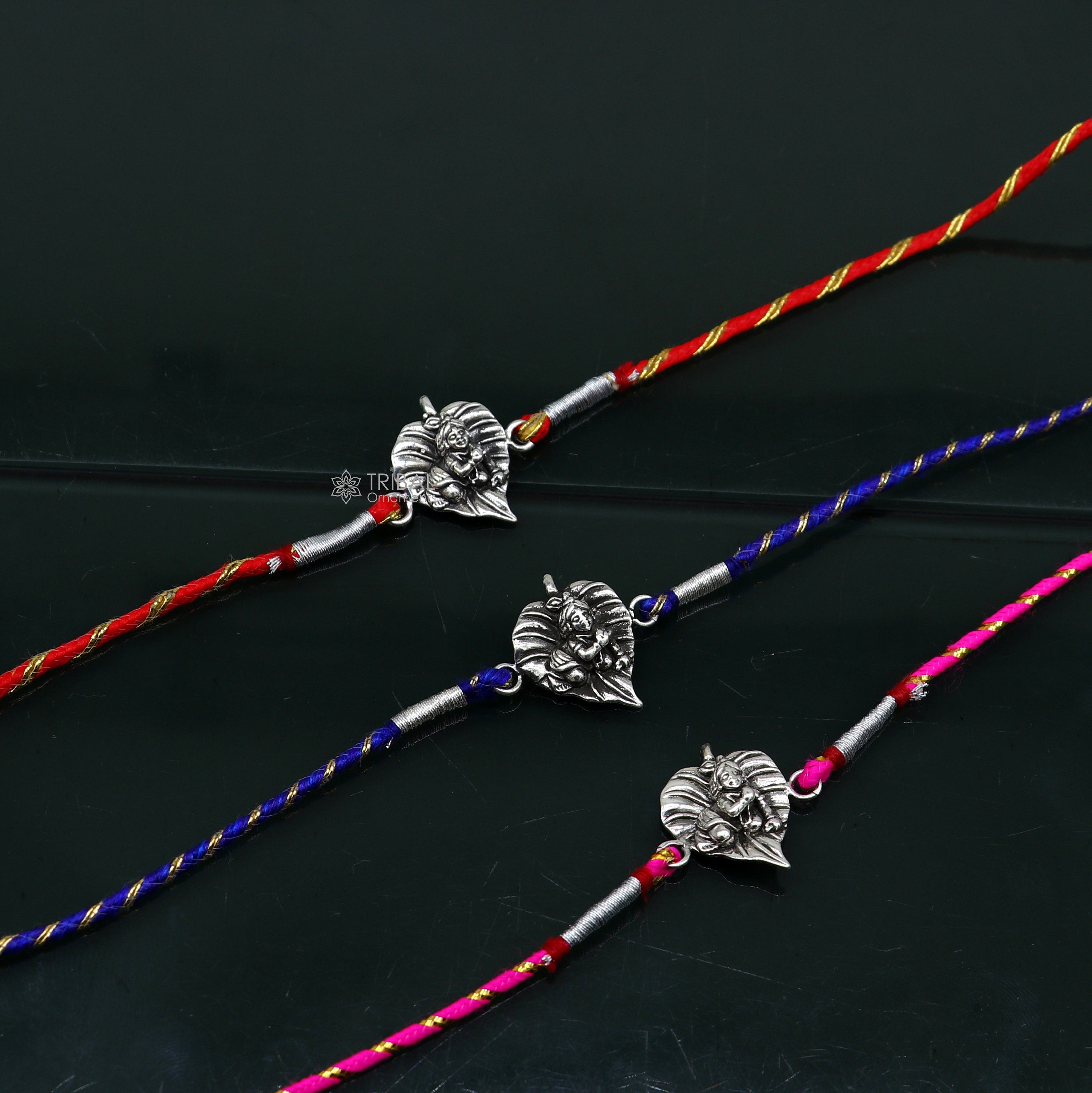 Shri Radha Carved Beads Bracelet Original Tulsi Beads 8mm Beads, Standard  Size with Adjustable Thread - Tulsi Mala