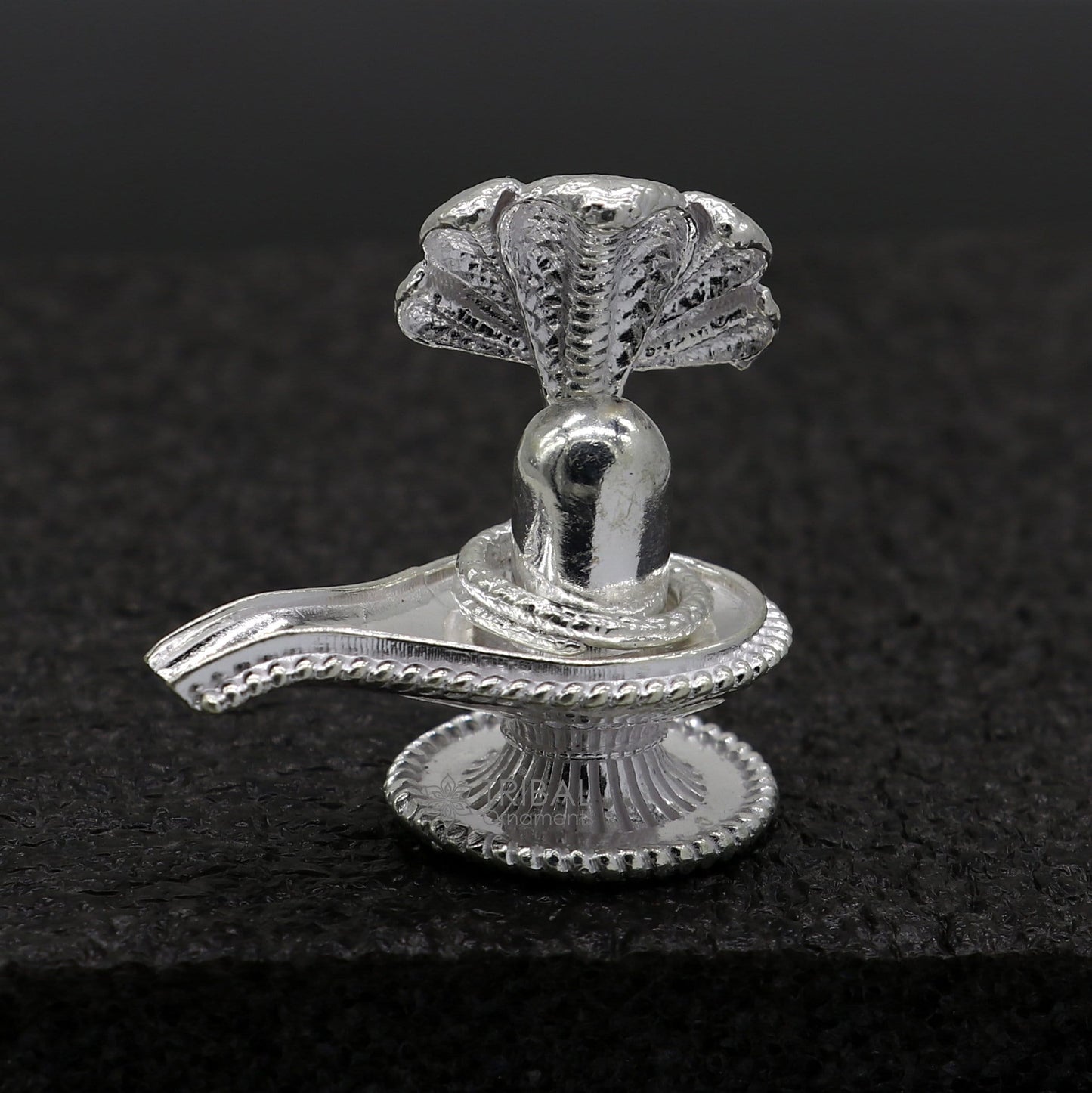 1.2" 925 sterling silver handmade small solid Lord Shiva lingam stand, silver Shivling puja article, for wealth and prosperity art646 - TRIBAL ORNAMENTS