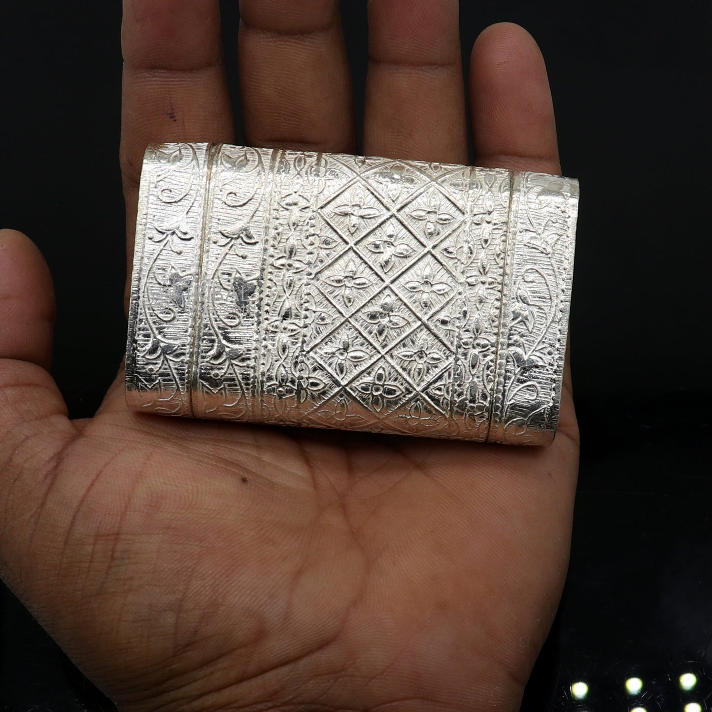 925 sterling silver handcrafted floral design 2 in1 trinket box, tobacco box, tobacco and chuna box, best gifting royal article stb825 - TRIBAL ORNAMENTS